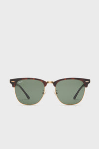 Front view of Ray-Ban Clubmaster tortoiseshell sunglasses with gold accents and green lenses, featuring the Ray-Ban logo on the upper left lens.