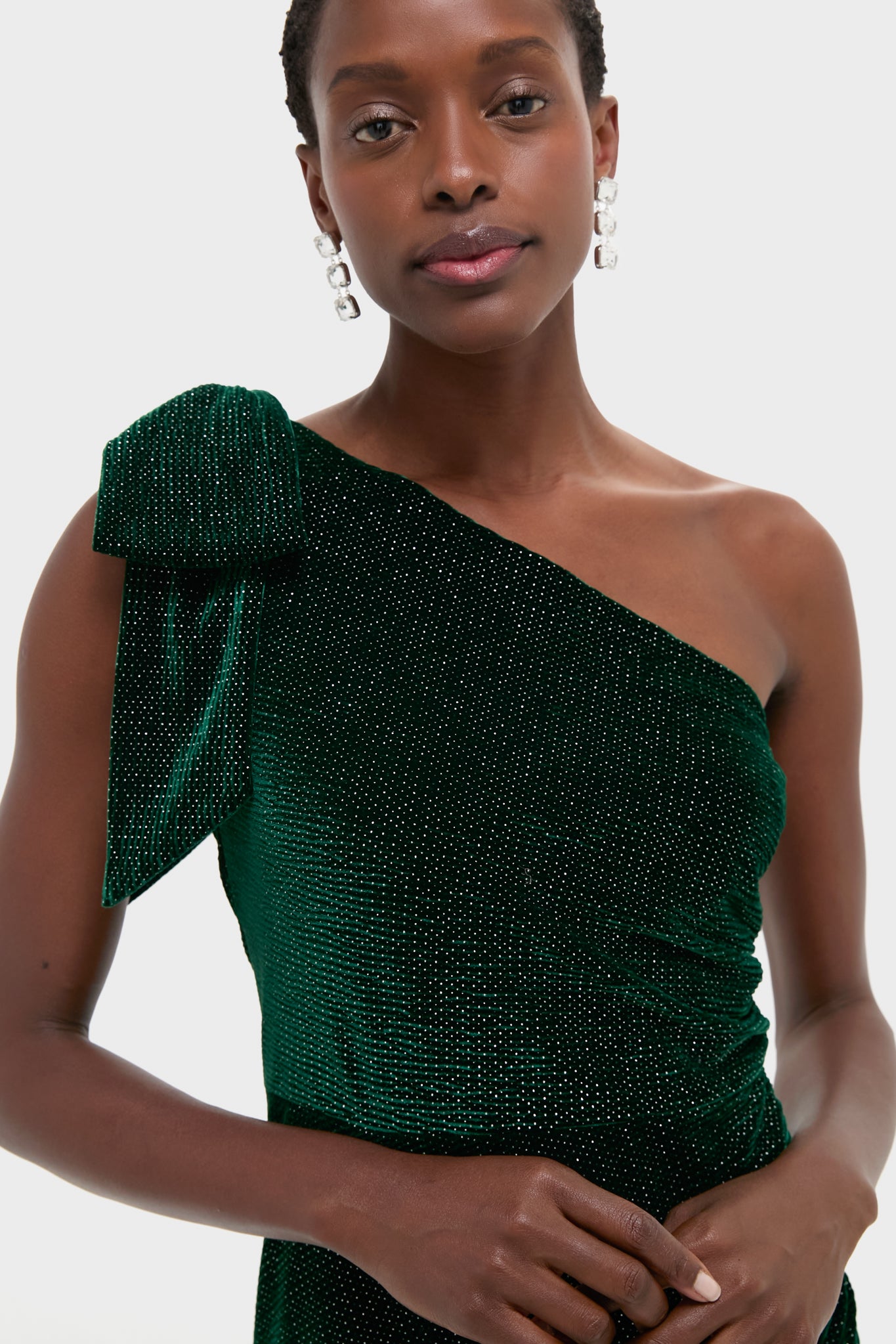 Saylor Emerald One Shoulder Ainslee Midi Dress Emerald / S Saylor Emerald One Shoulder Ainslee Midi Dress Emerald / S