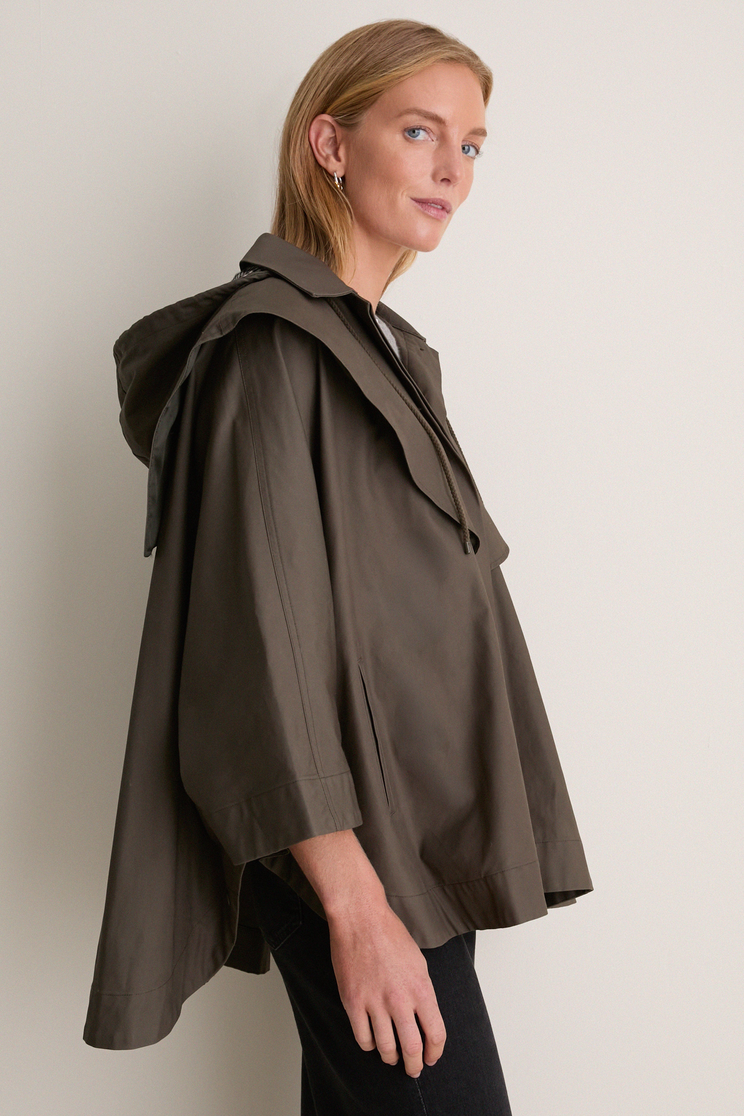 Olive Fletcher Wax Poncho | Tuckernuck