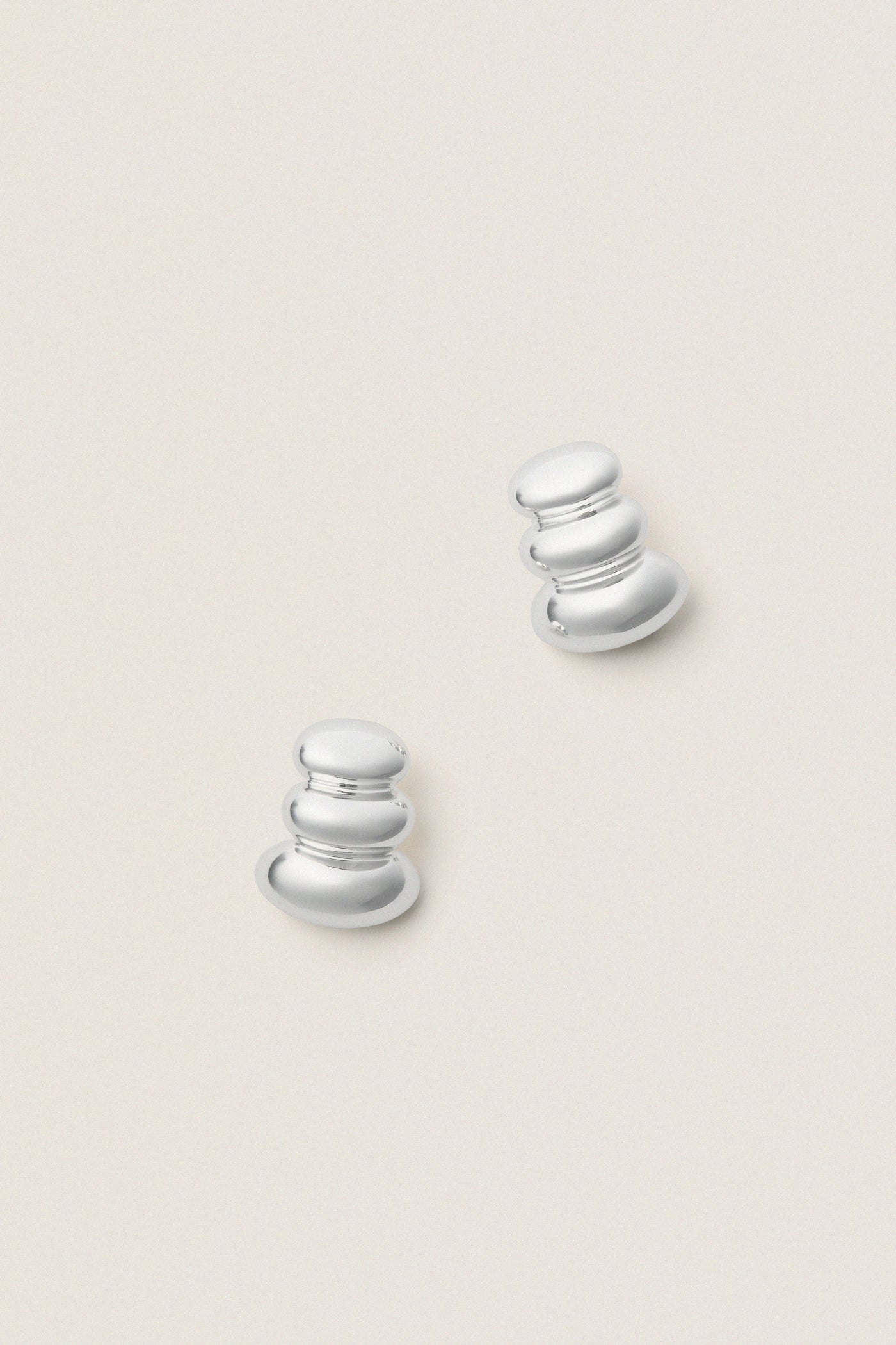 High Polish Silver Non-Stop Earrings