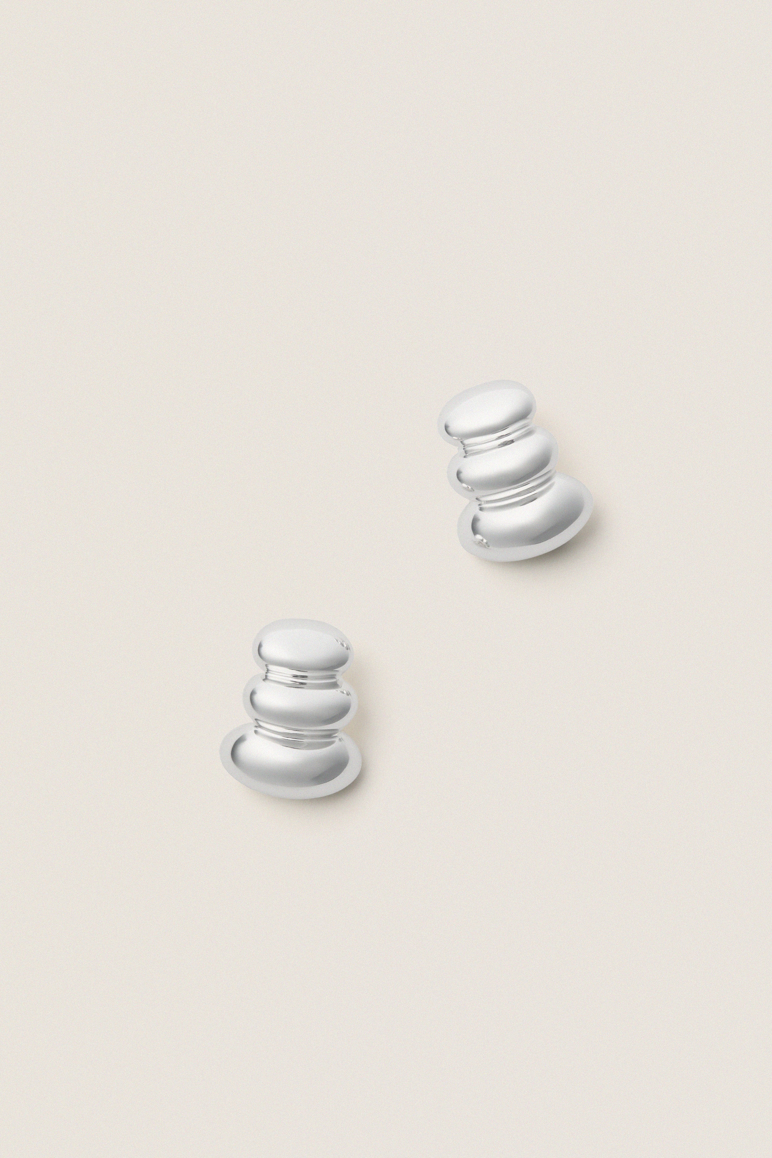 High Polish Silver Non-Stop Earrings