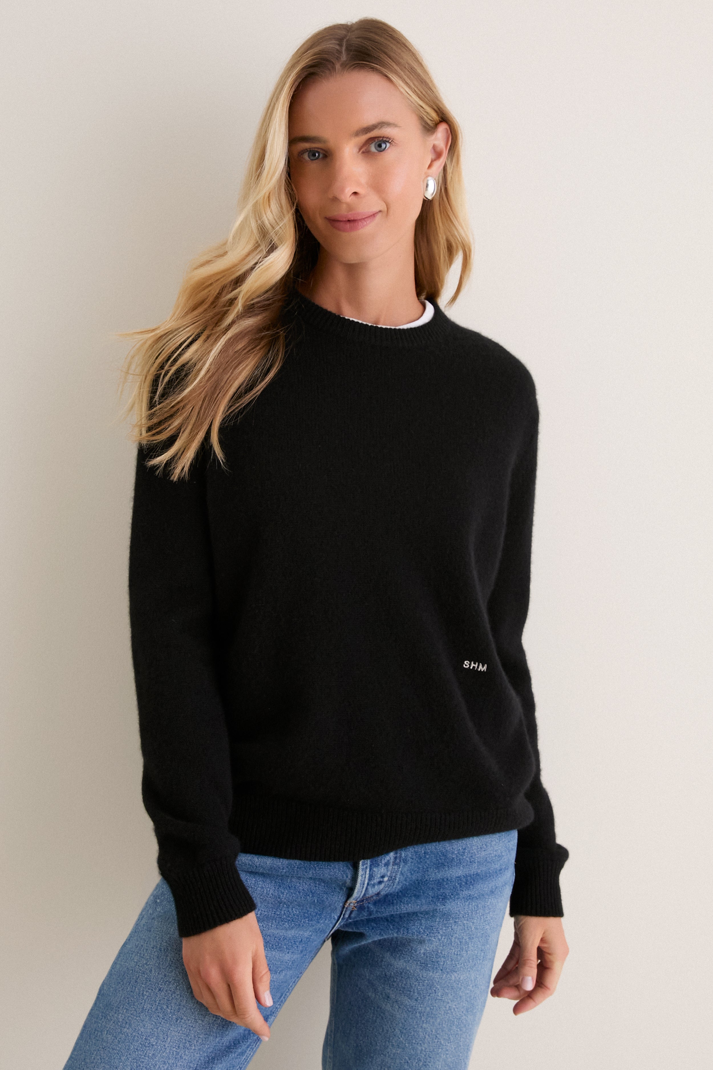 Black Cashmere Boyfriend Bodie Crewneck