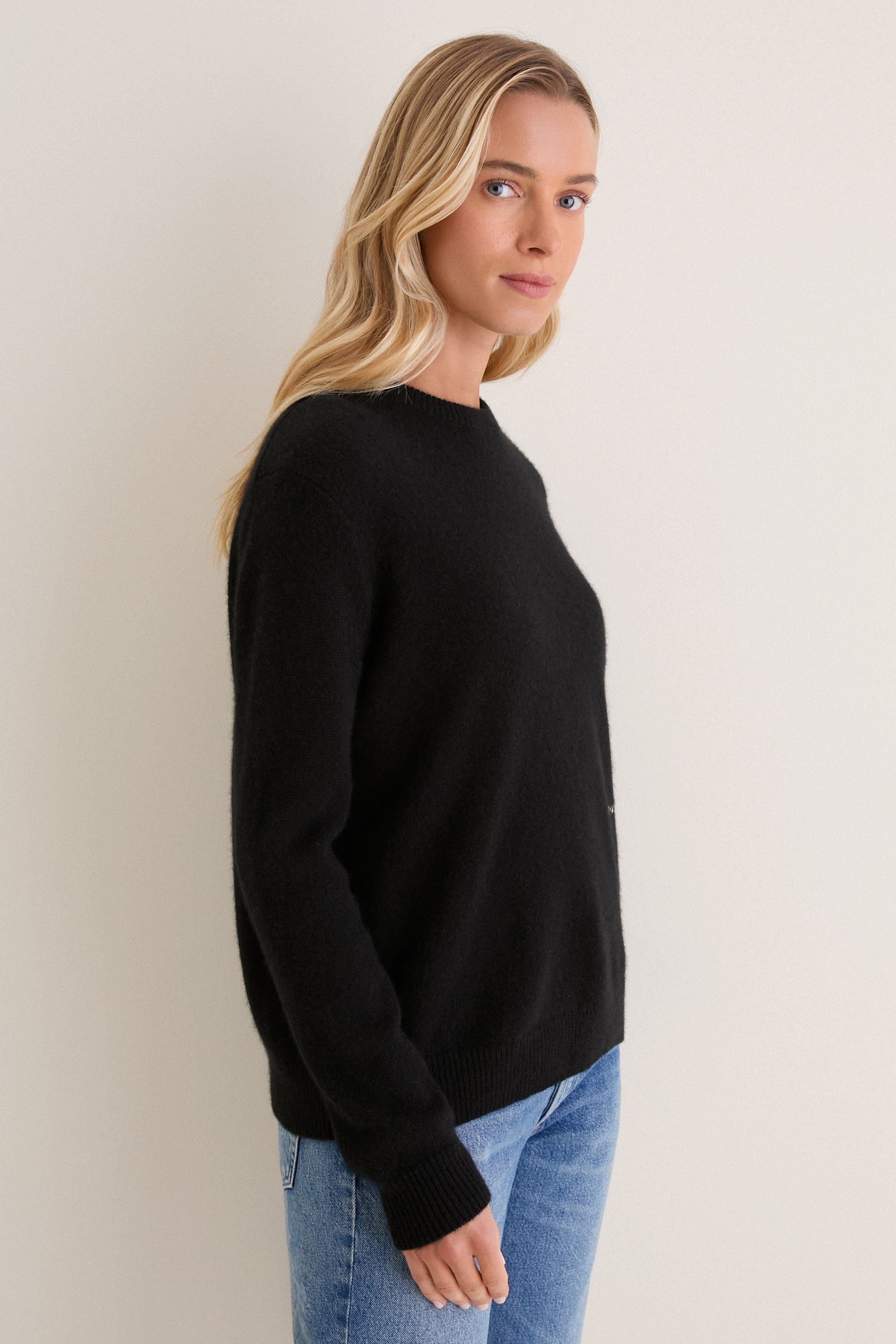 Black Cashmere Boyfriend Bodie Crewneck