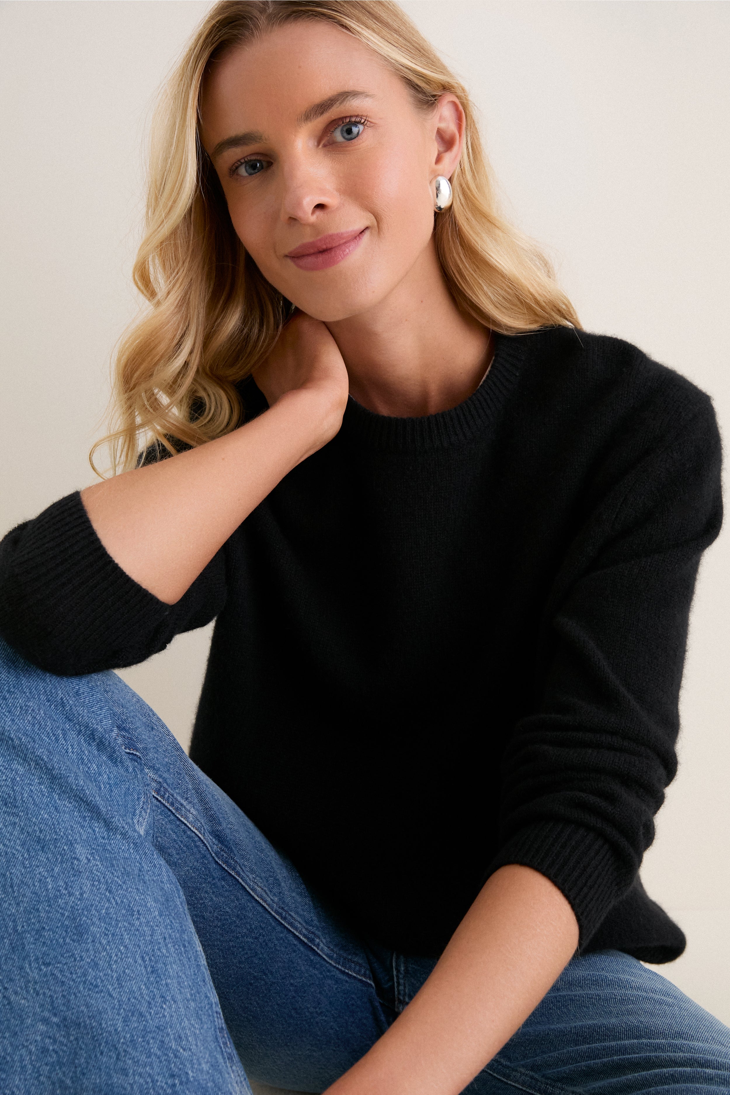Black Cashmere Boyfriend Bodie Crewneck