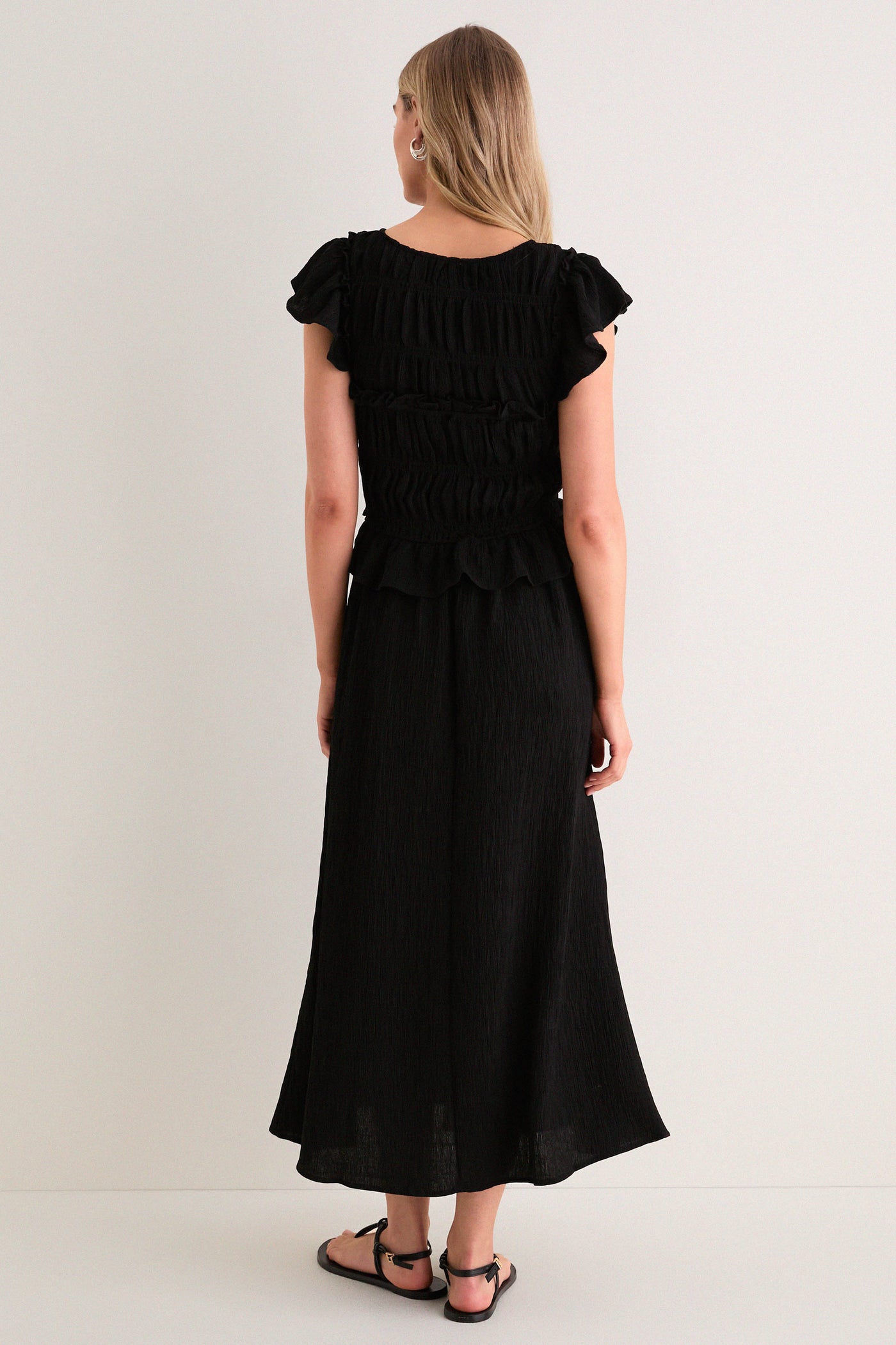 Moon River Black Flutter Sleeve Midi Dress Black / S Moon River Black Flutter Sleeve Midi Dress Black / S