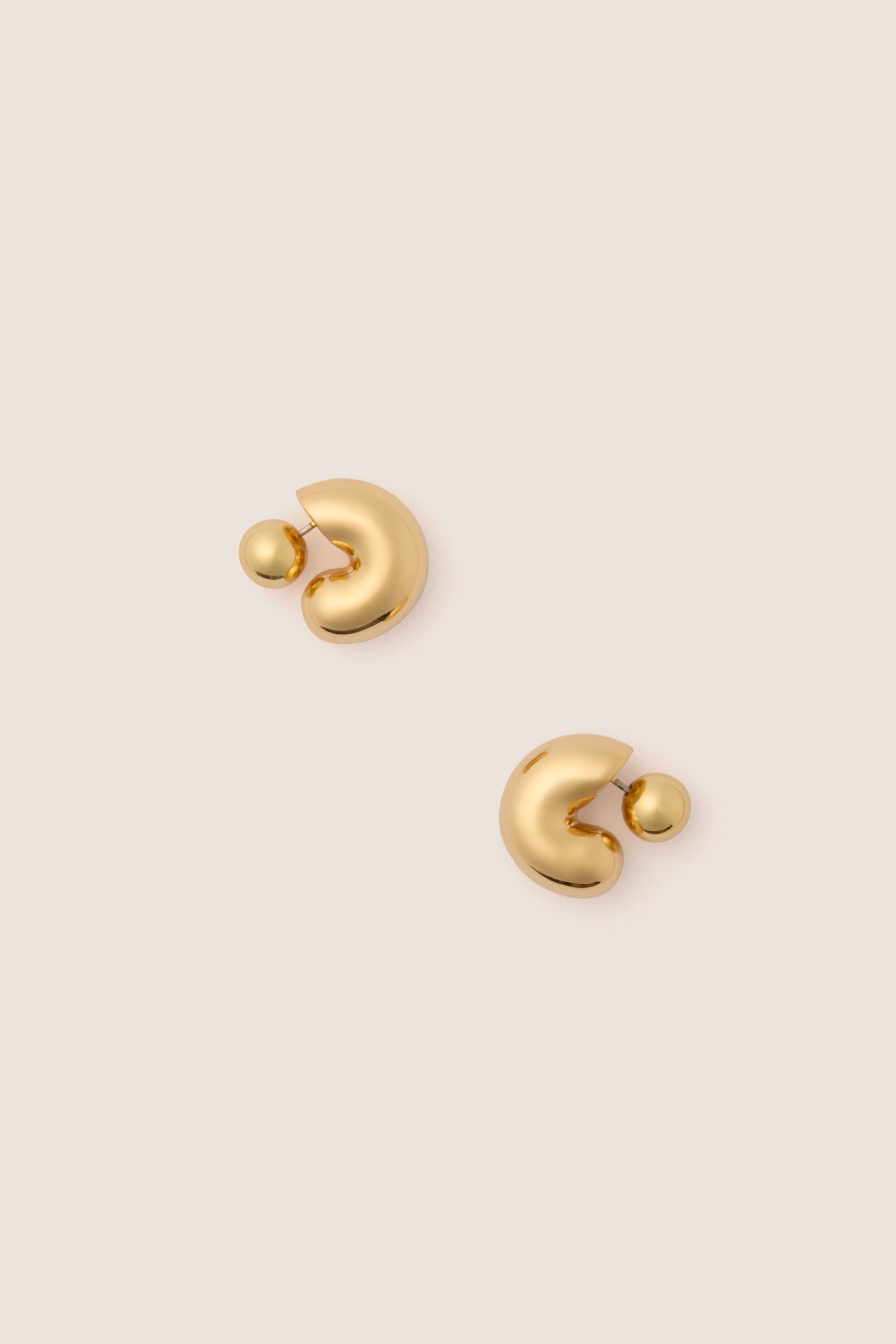 Gold Medium Tome Hoops