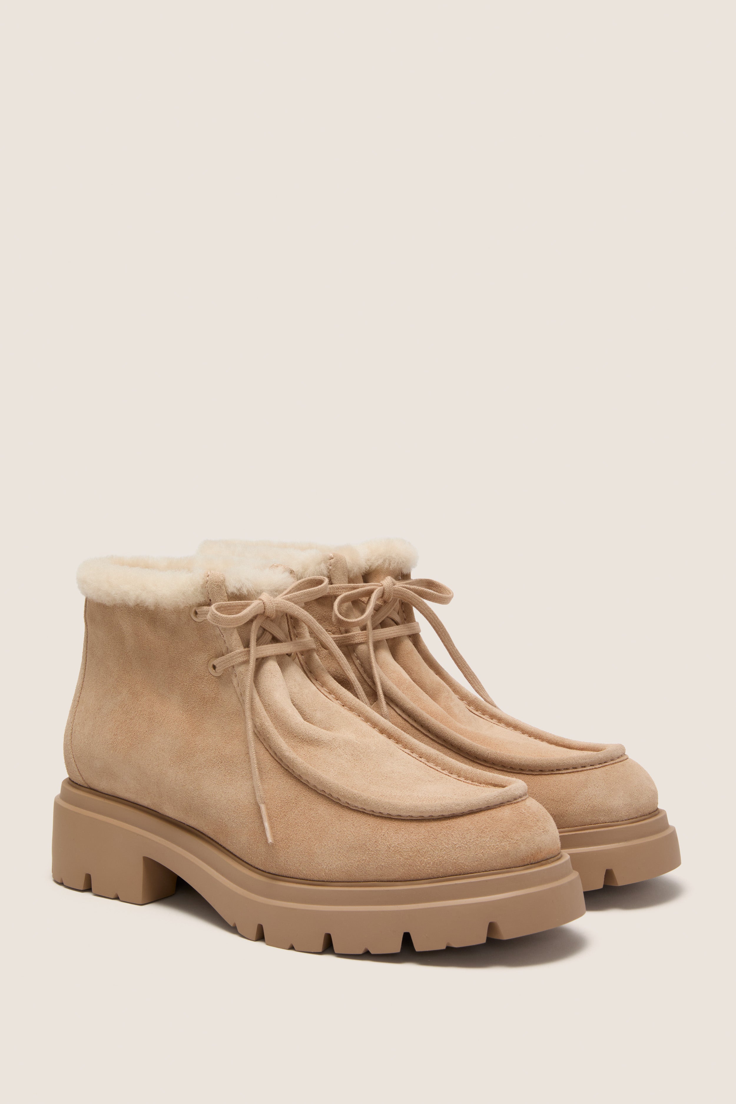 ダンスシューズ⭐️起毛素材テラコッタゴールド⭐️オープントゥ ストラップミュール Adobe and Vanilla Hudson Shearling Chukka Boots | Stuart Weitzman