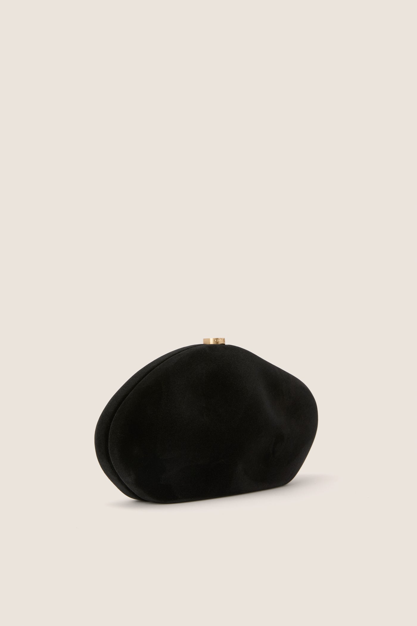 Black Caldera Clutch