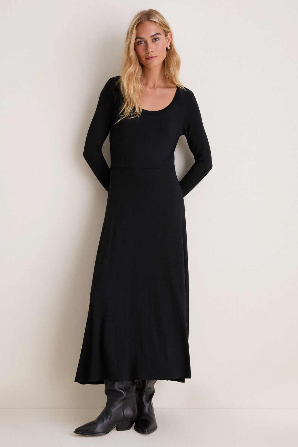 Black Long Sleeve Sara Maxi Dress