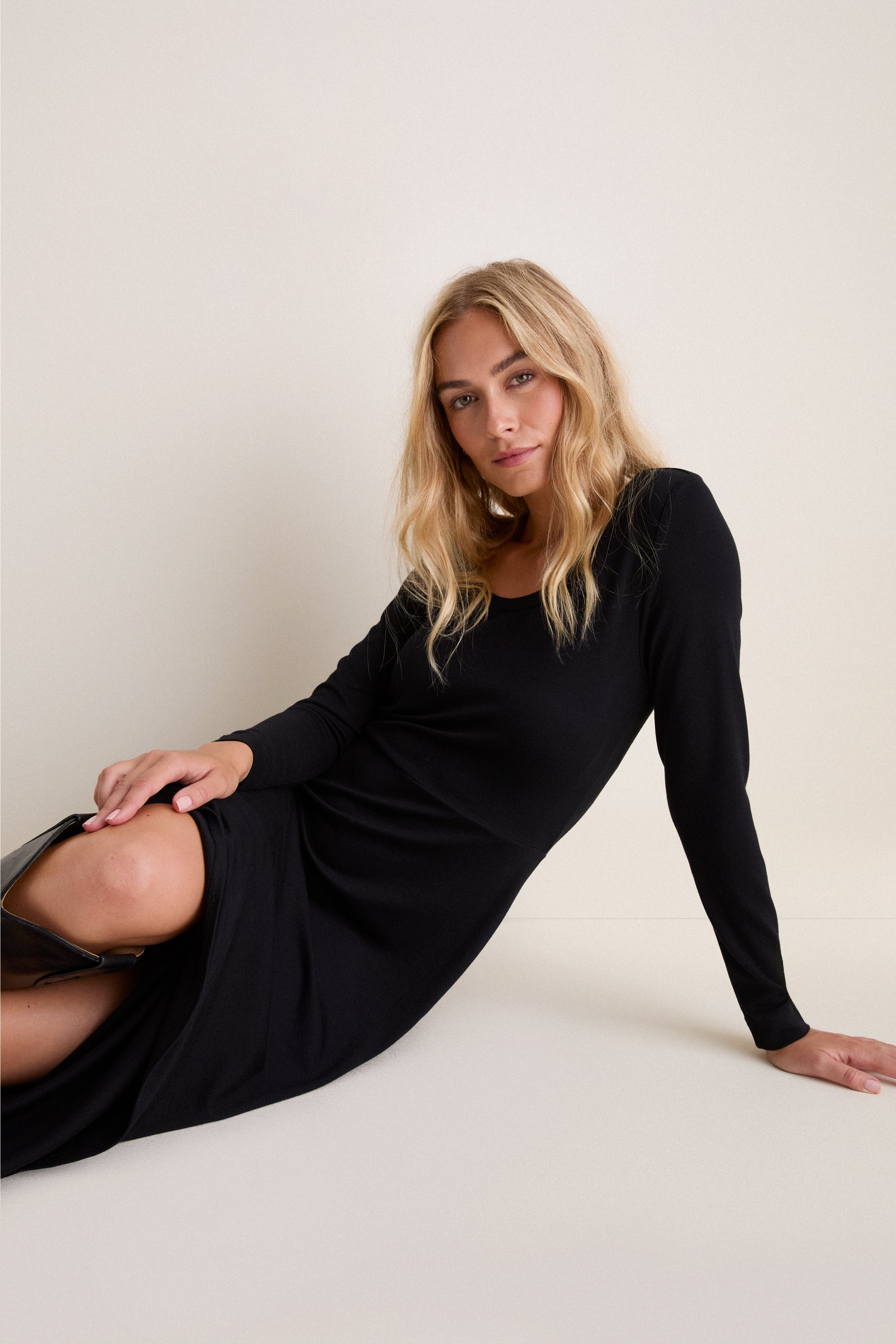 women long sleeve black dress Tuckernuck Sara Maxi Black / M Black Stretch Ruched Tube maximalist dress very fitted at natural Colour:Pink Floral
