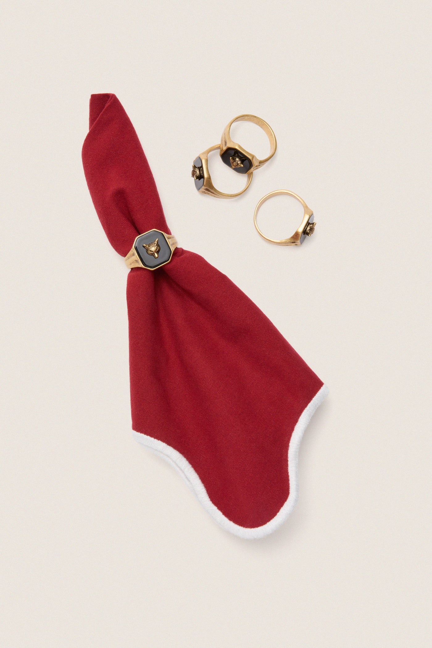 Cranberry and White Scalloped Napkins Set of 4