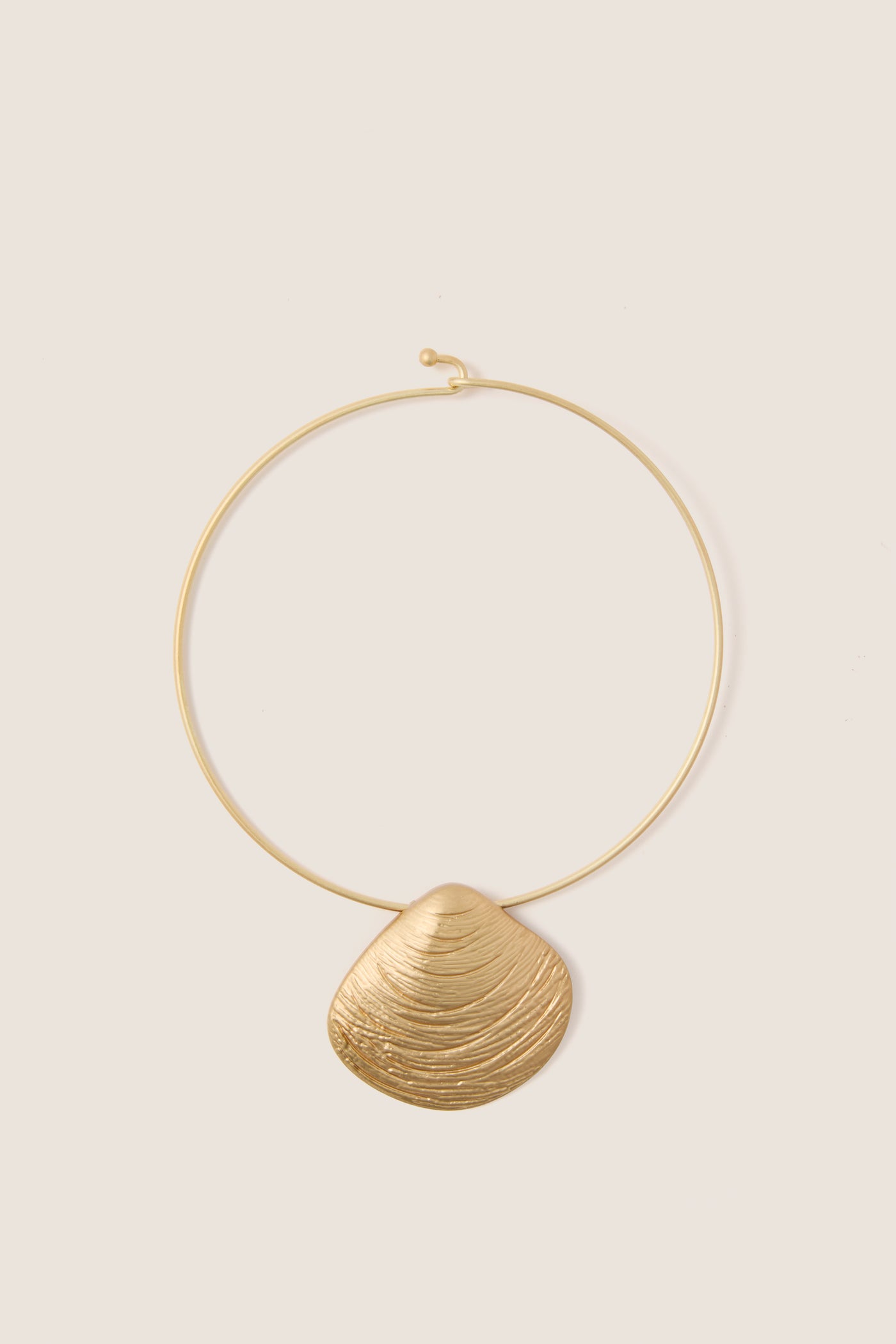Gold Clam Shell Lillian Necklace