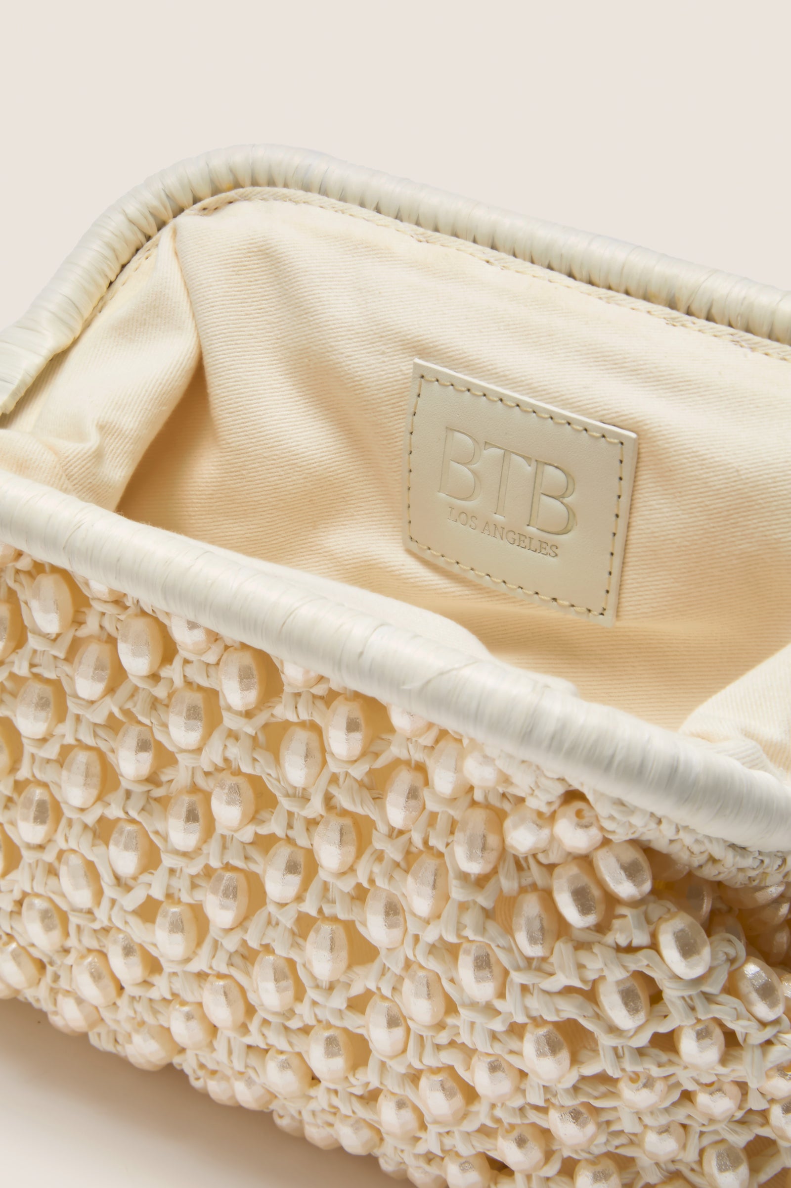 White Perola Clutch