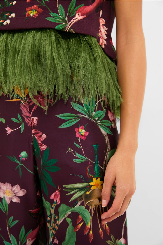 Zooflora La Scala Tee with Feathers, a classic and effortless two-piece set featuring a striking feather trim, perfect for high-end, fun occasions.