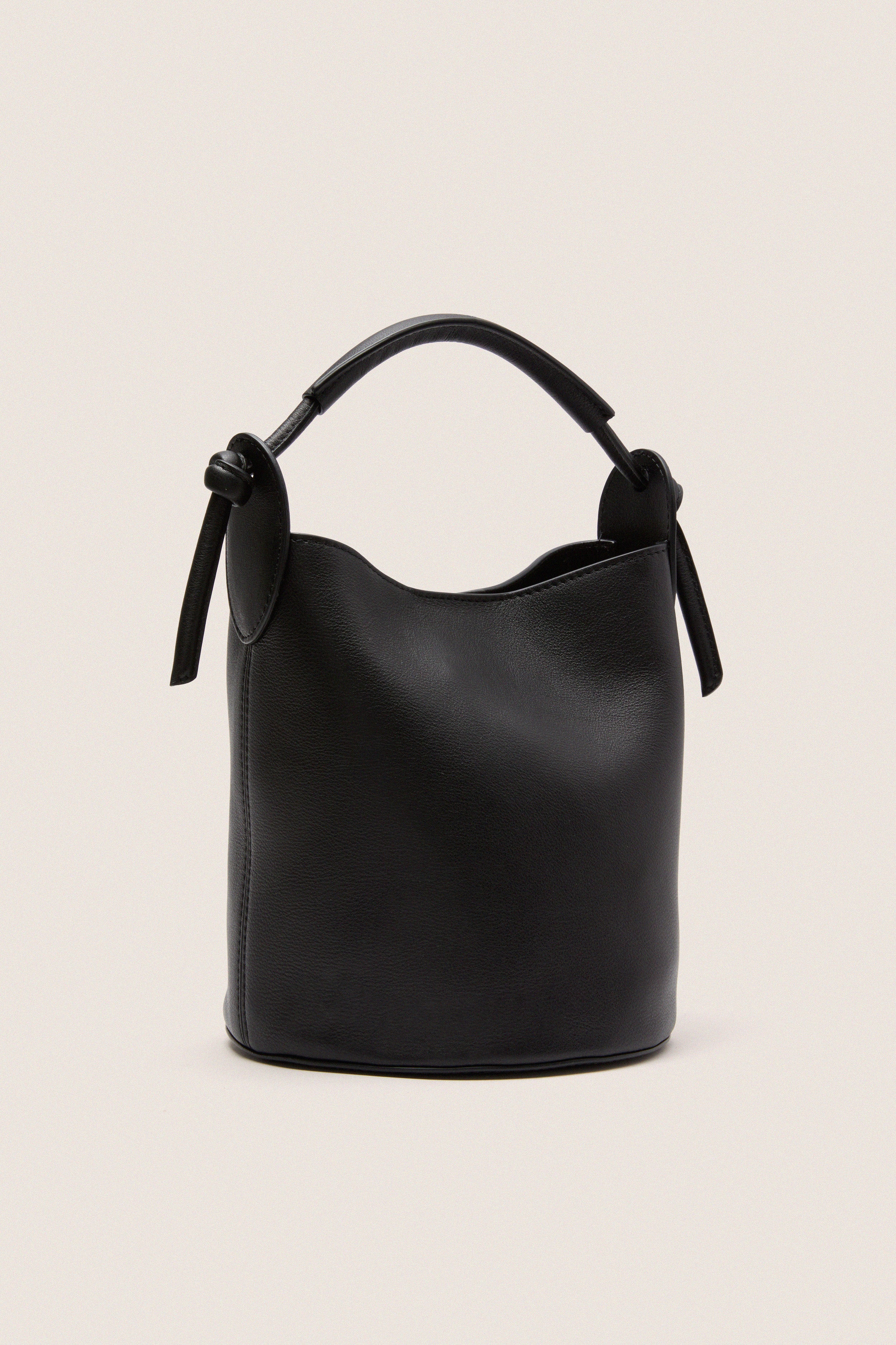 Black Mini Fortuna Bucket