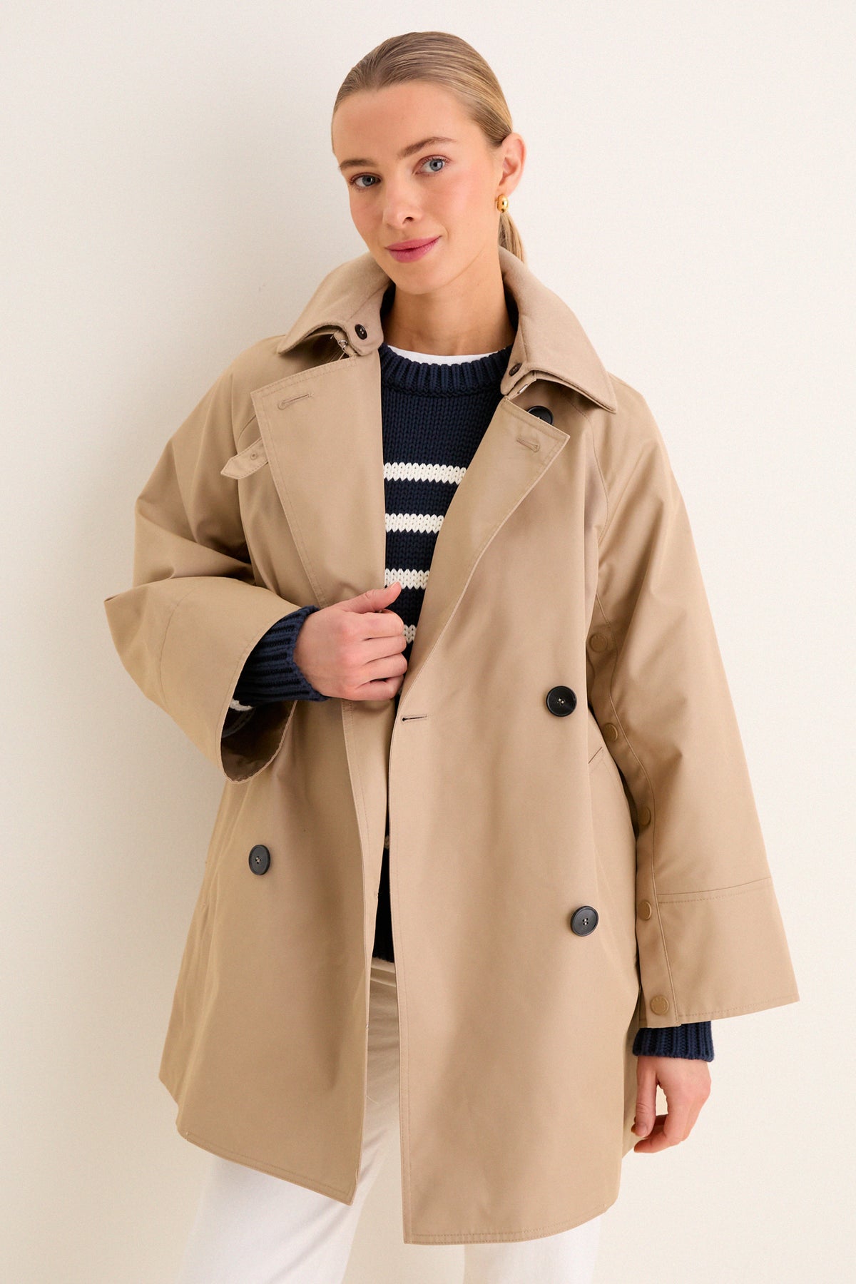 Hazelnut Manna Raincoat