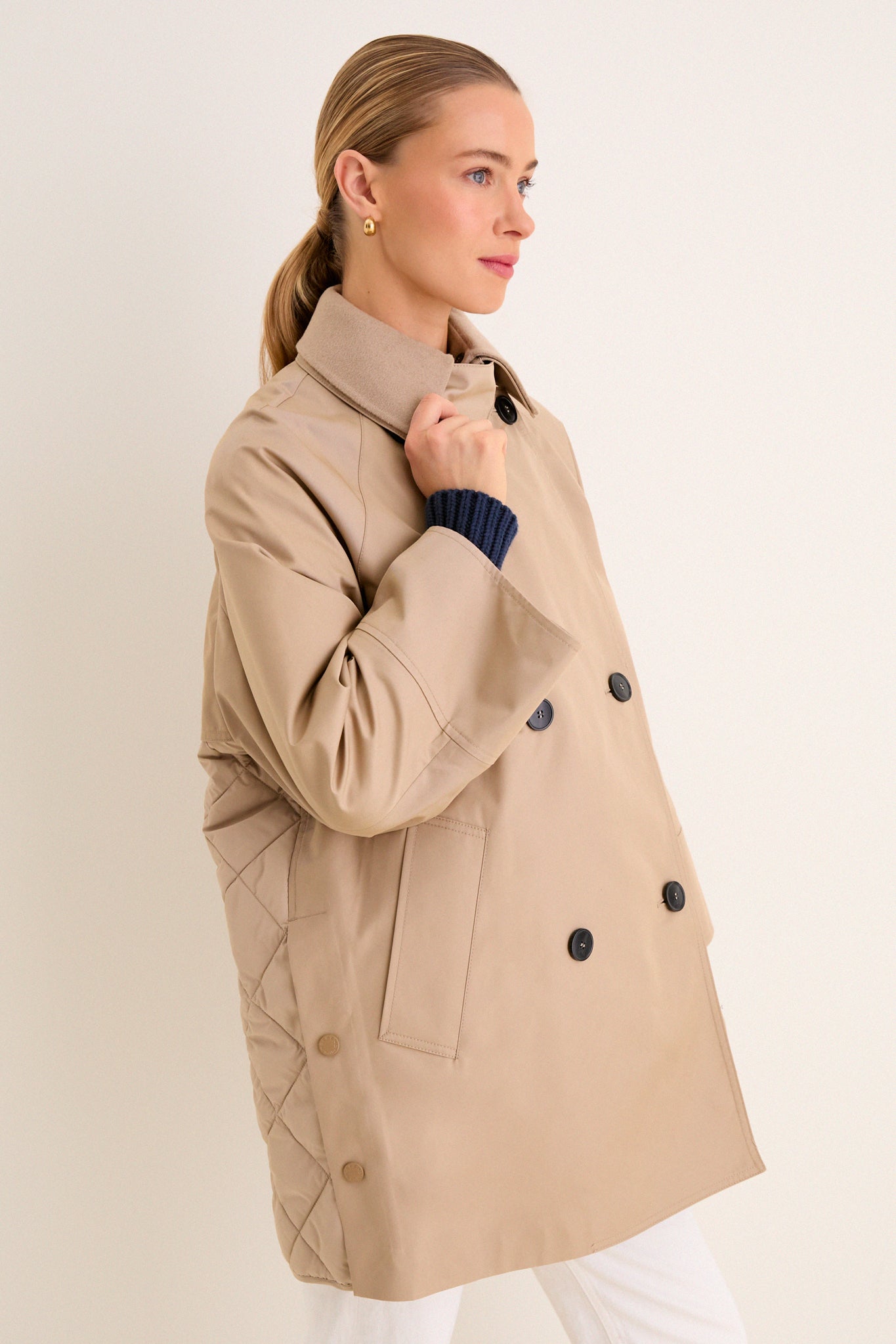 Hazelnut Manna Raincoat