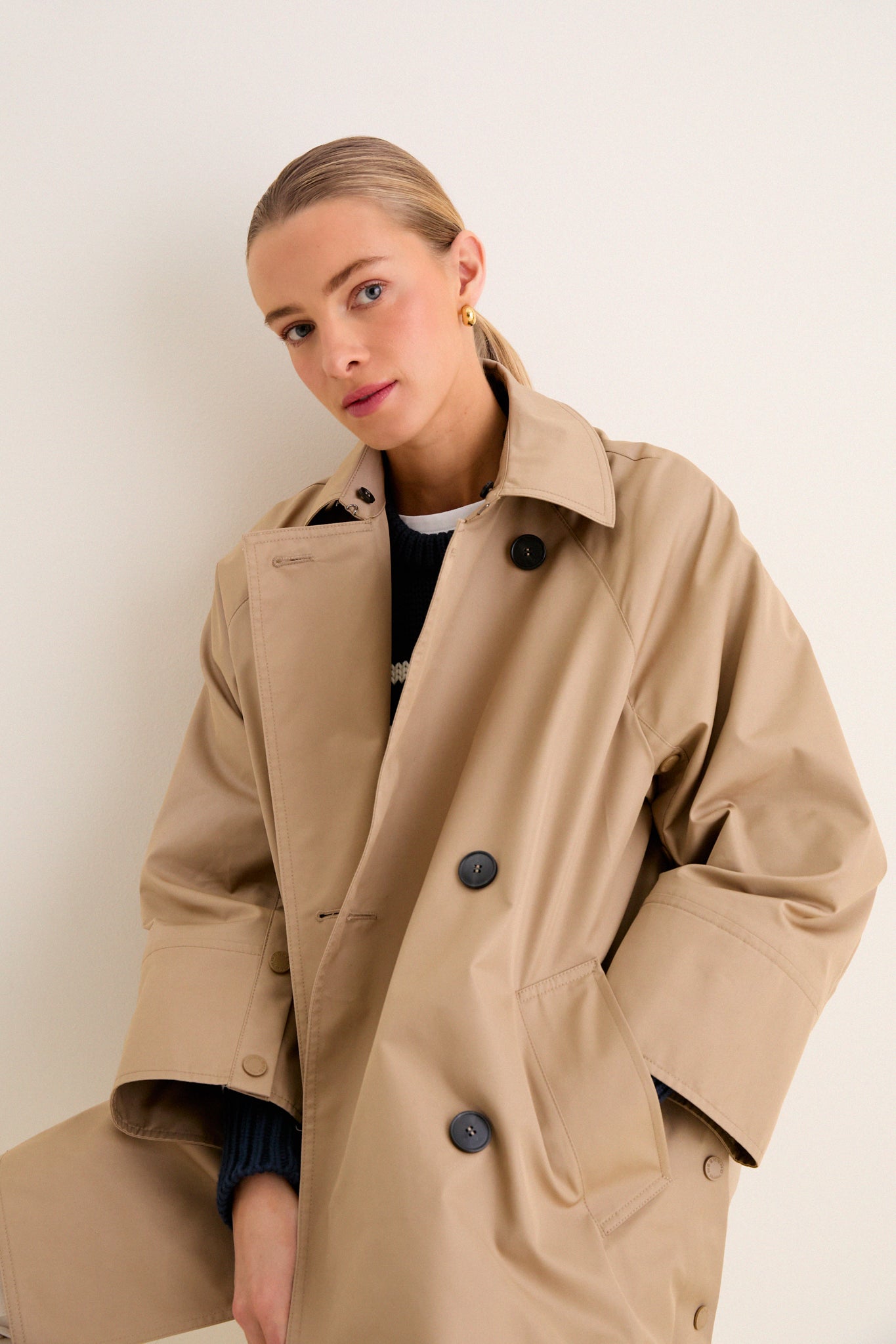 Hazelnut Manna Raincoat