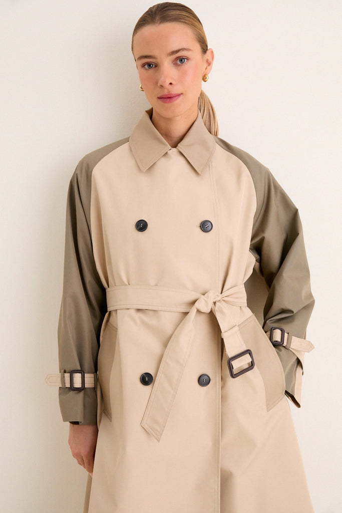 Beige Canasta Raincoat