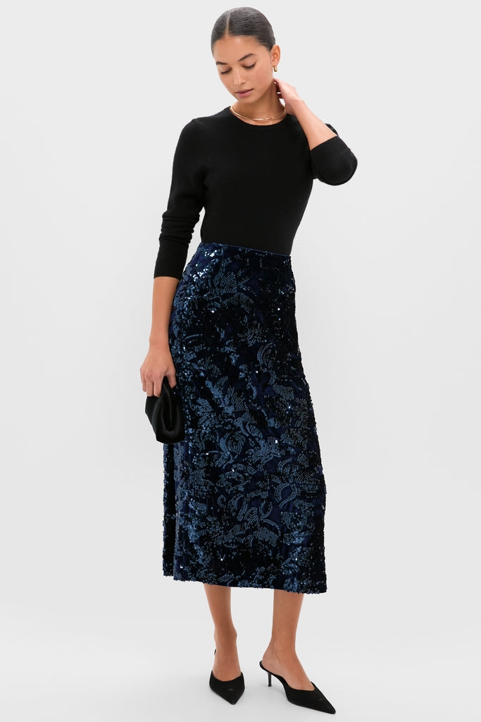 Velvet and Sequin Maloney Midi Skirt: A classic, effortless, high-end skirt with a chic paisley pattern, perfect for fun, stylish events. Ideal for making a shimmery statement.