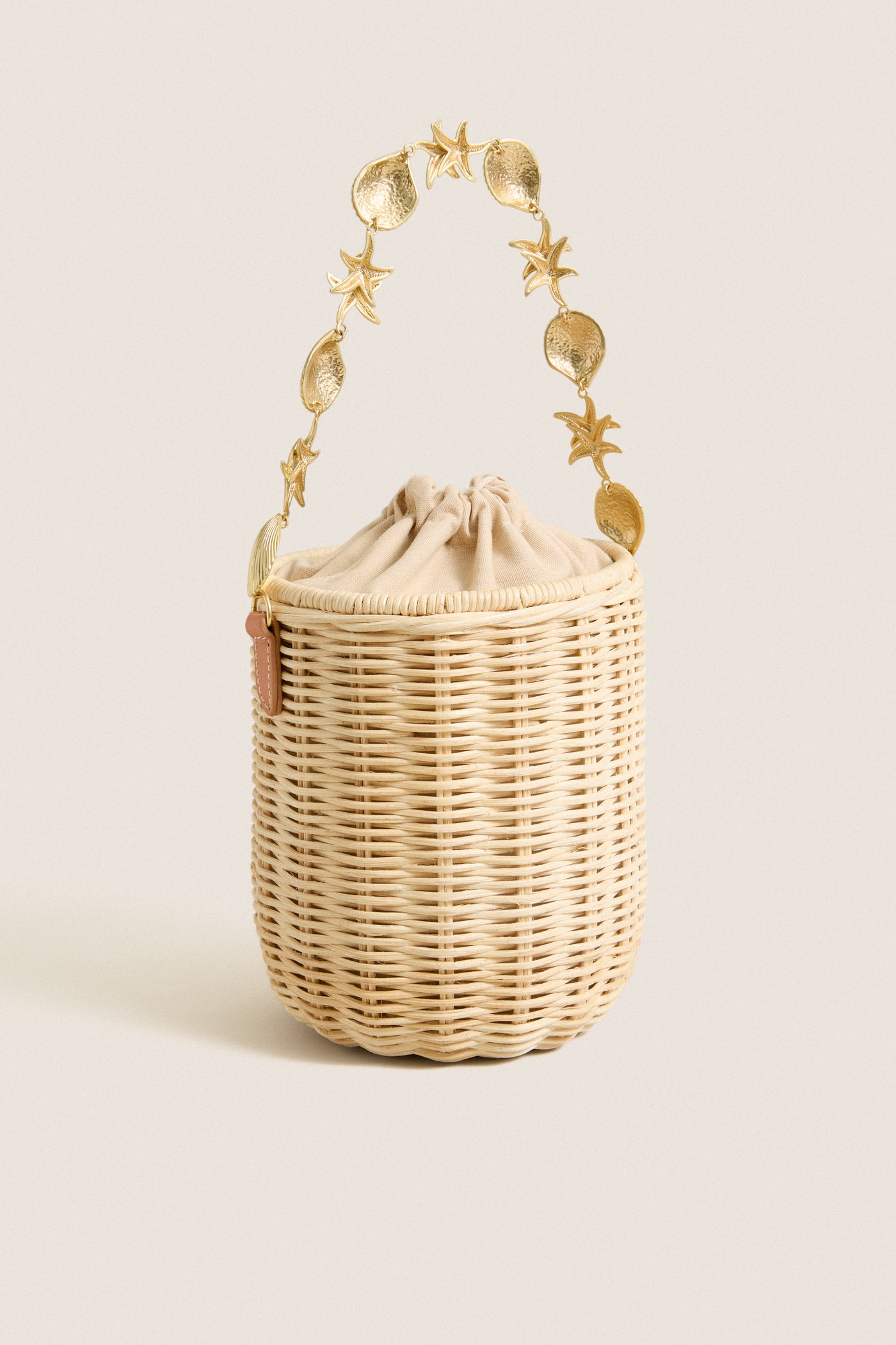 Natural Island Bucket Bag