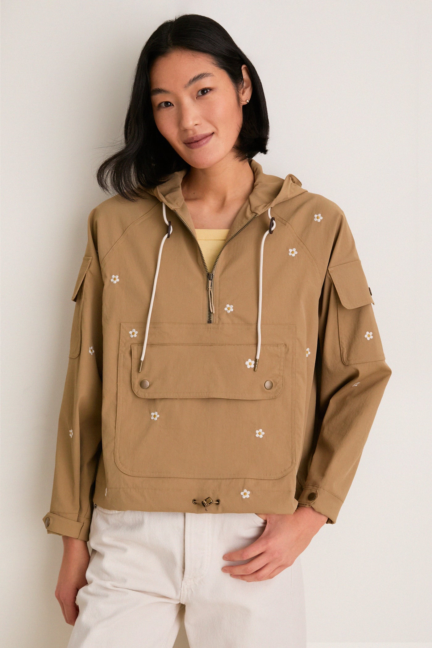 Khaki with Daisy Embroidery Cropped Trailhead Pullover