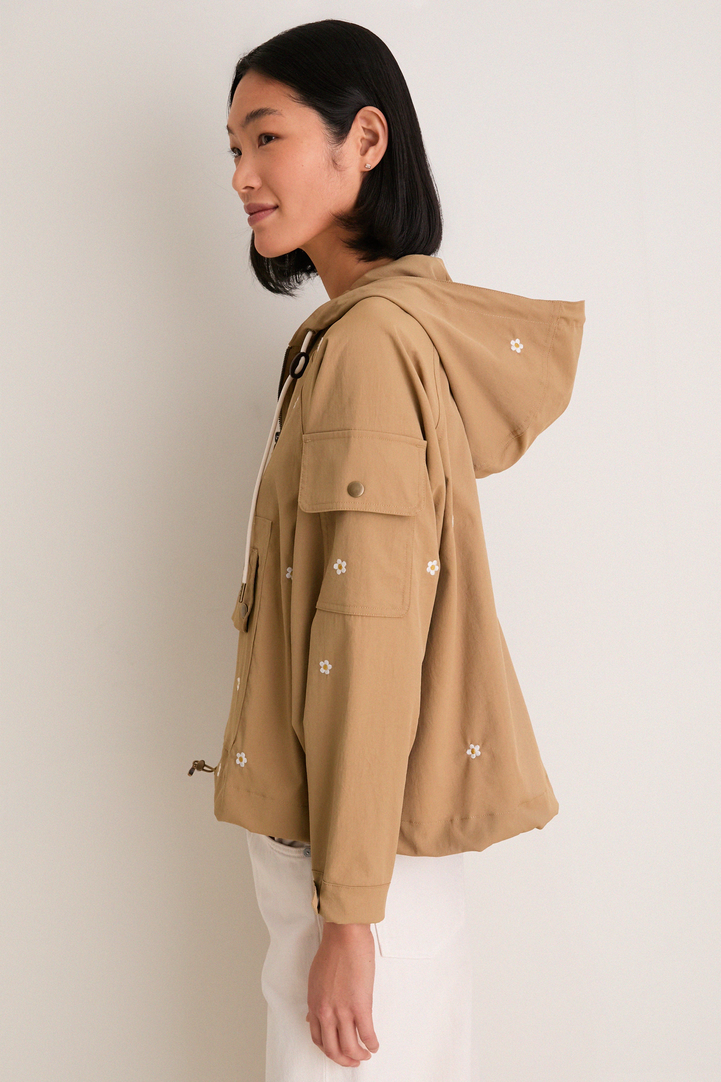 Khaki with Daisy Embroidery Cropped Trailhead Pullover