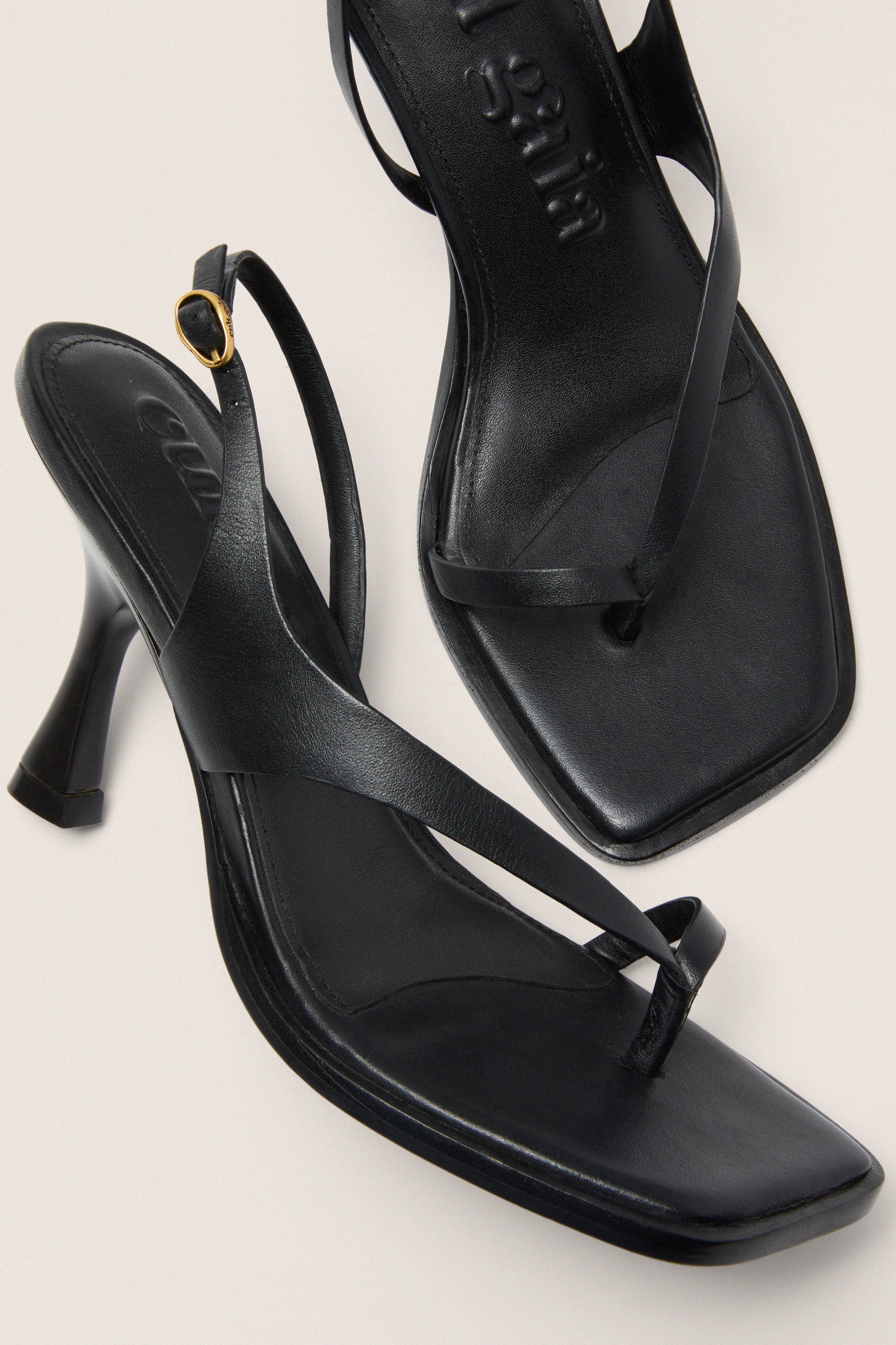 Black Paxton Sandals | Cult Gaia
