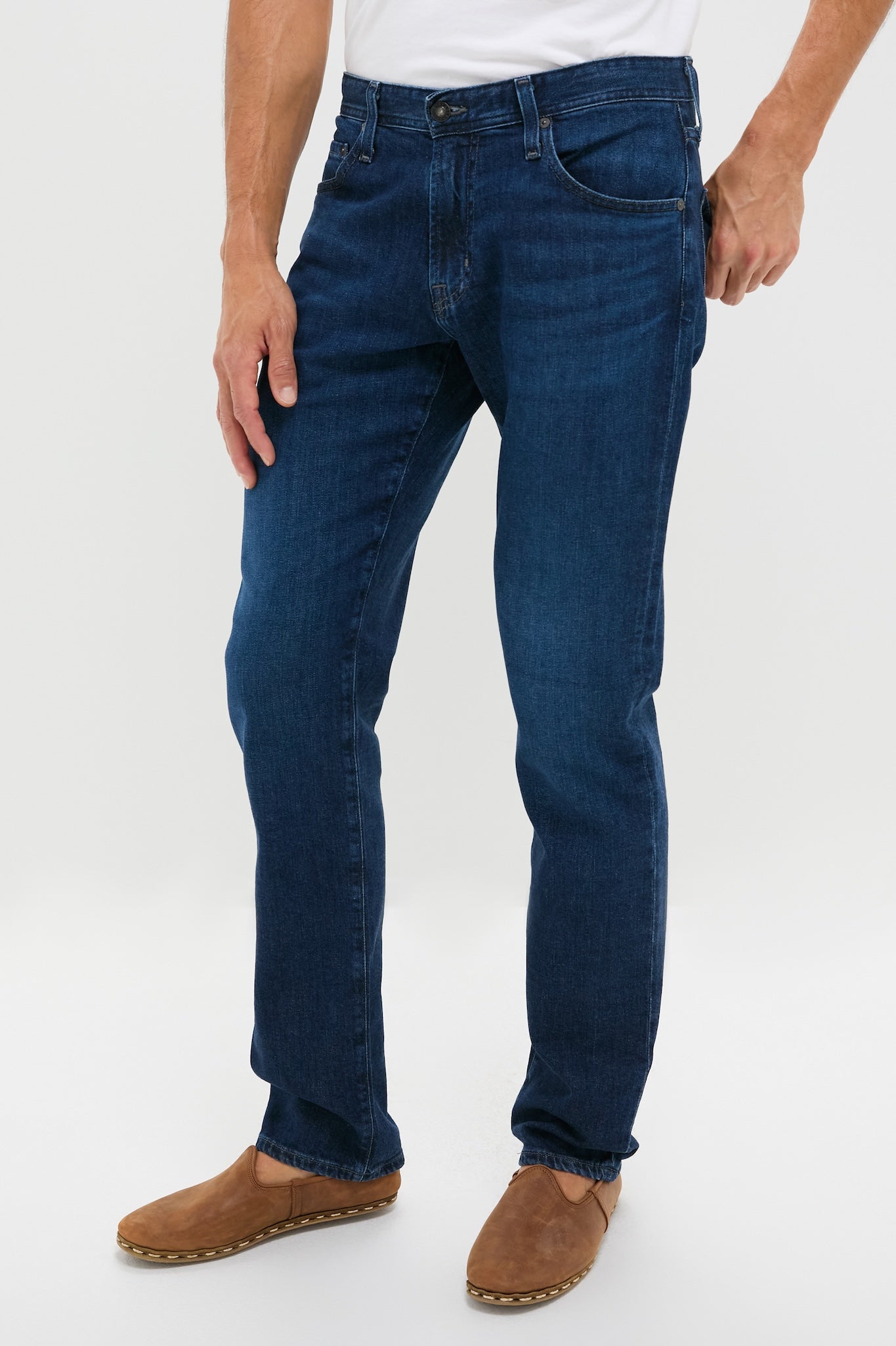 The Graduate in Crusade Wash Denim (32 Inseam) showcases classic, effortless style with its slim-straight cut, 5-pocket design, and high-end Japanese denim blend for fun, comfortable wear.