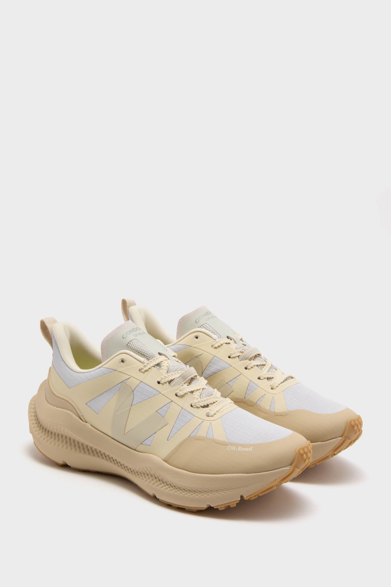 Pearl Calcaire Almond Condor 3 Off Road Sneakers