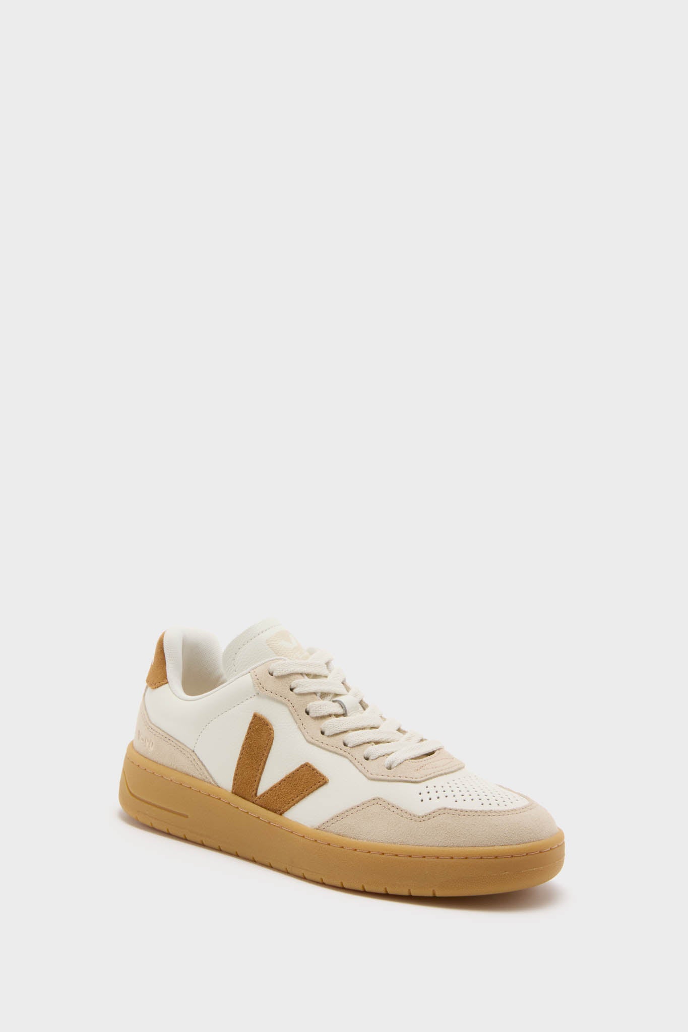 90年代　oldschoo WL キャメルバック Pure Camel Almond Natural V-90 Sneakers White | VEJA