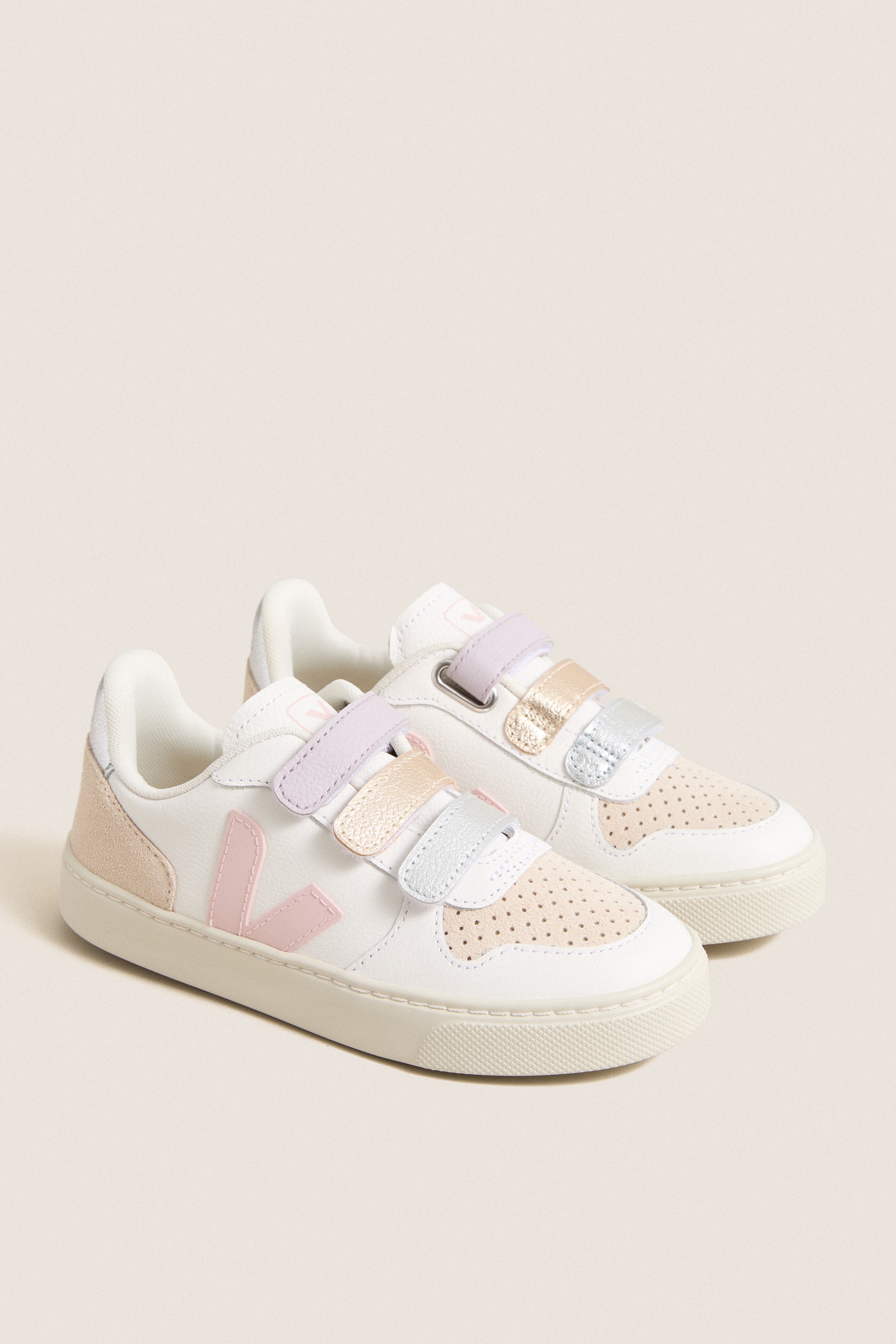 Kids White Petale Small V-10 Sneakers