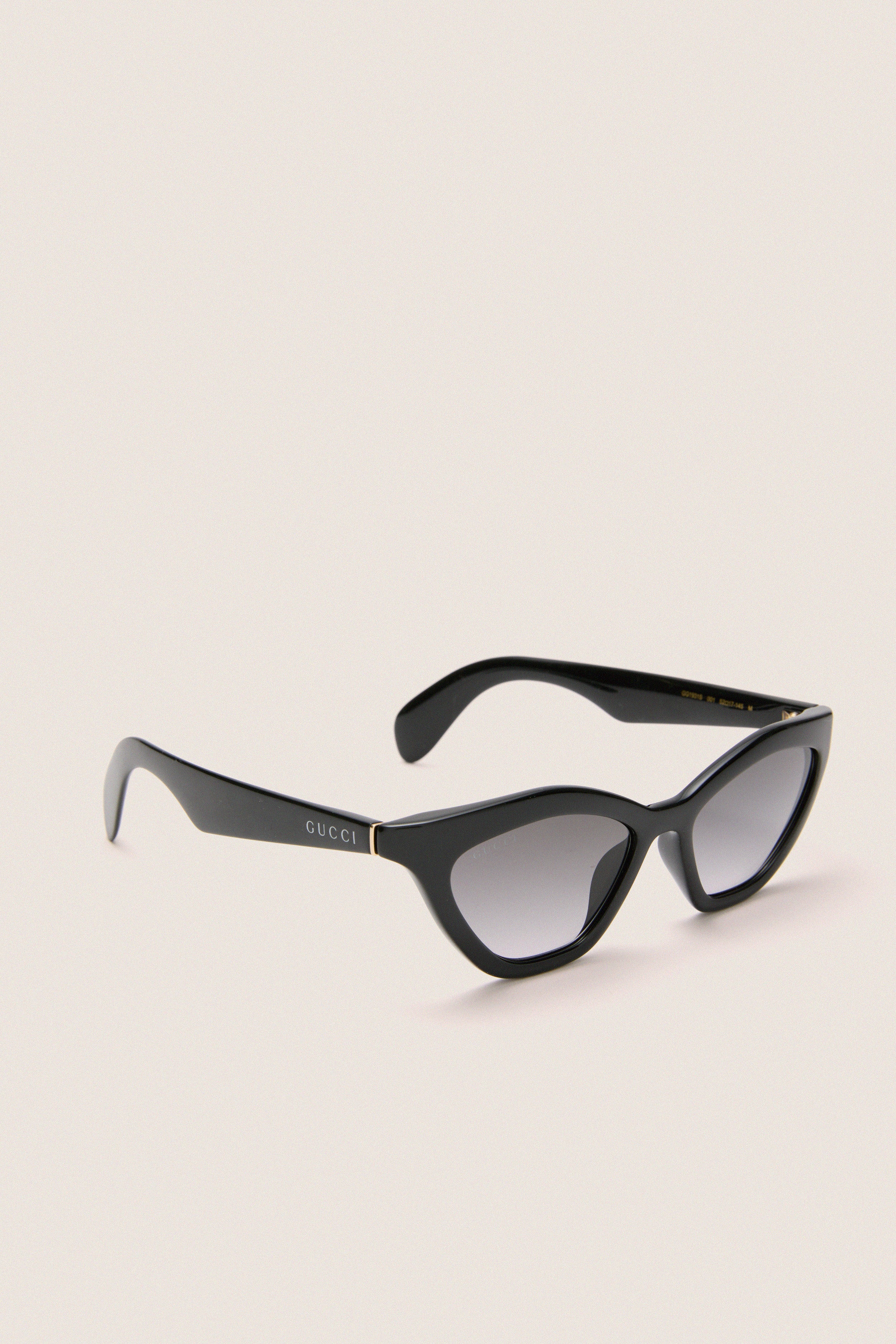 Shiny Black Cat-Eye Mods Sunglasses | Gucci