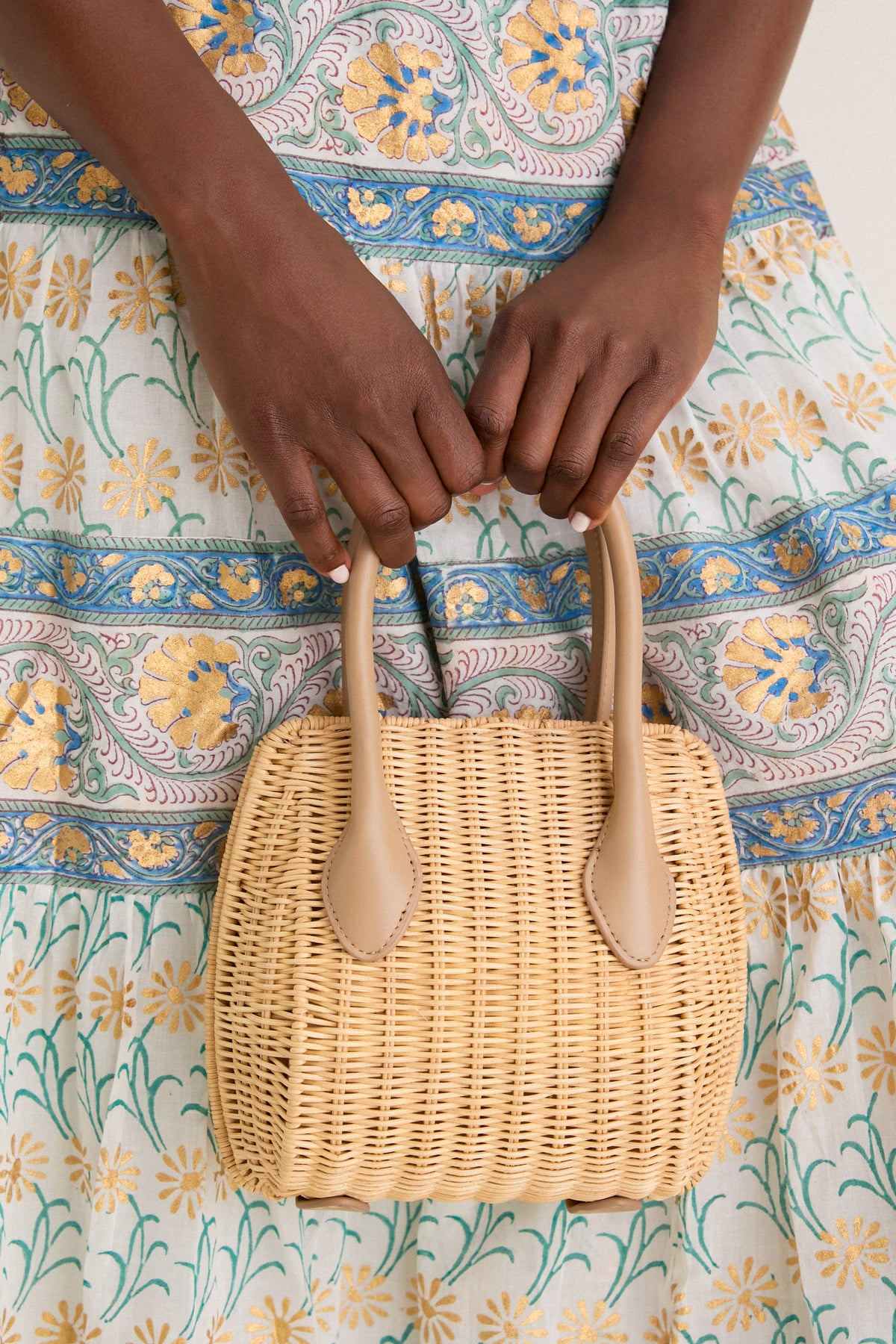 Natural Wicker Wave Top Handle Bag