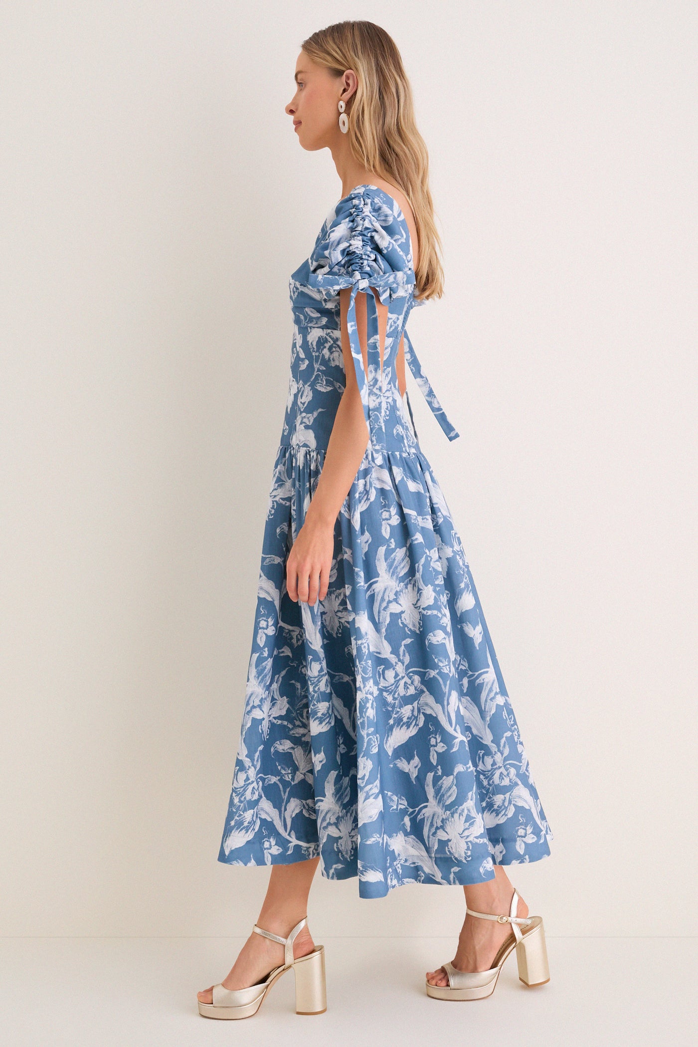 Hyacinth House Vintage Blue Floral Marianna Maxi Dress Vintage Blue Floral / XL