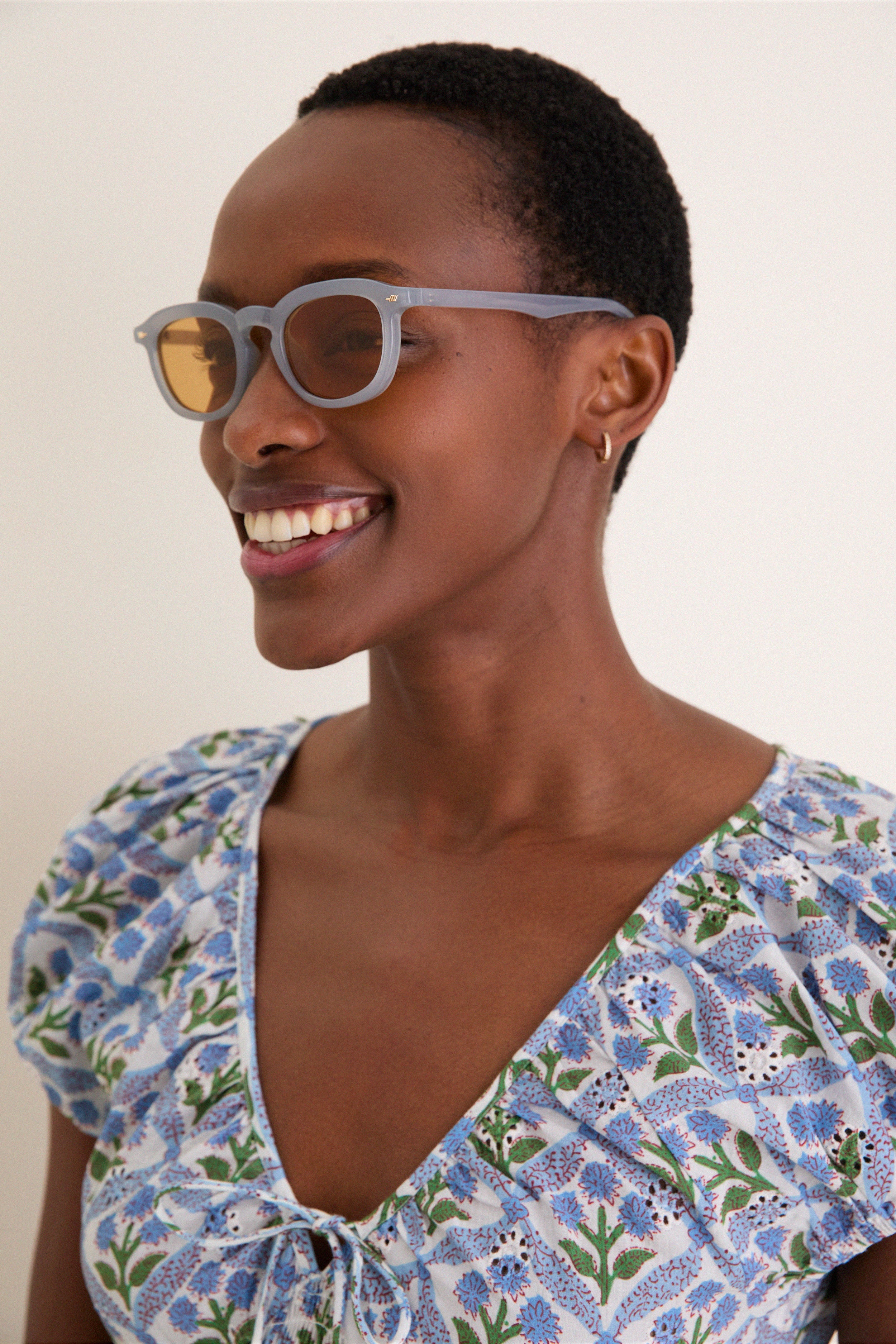Mist Heart Throb Sunglasses | Le Specs