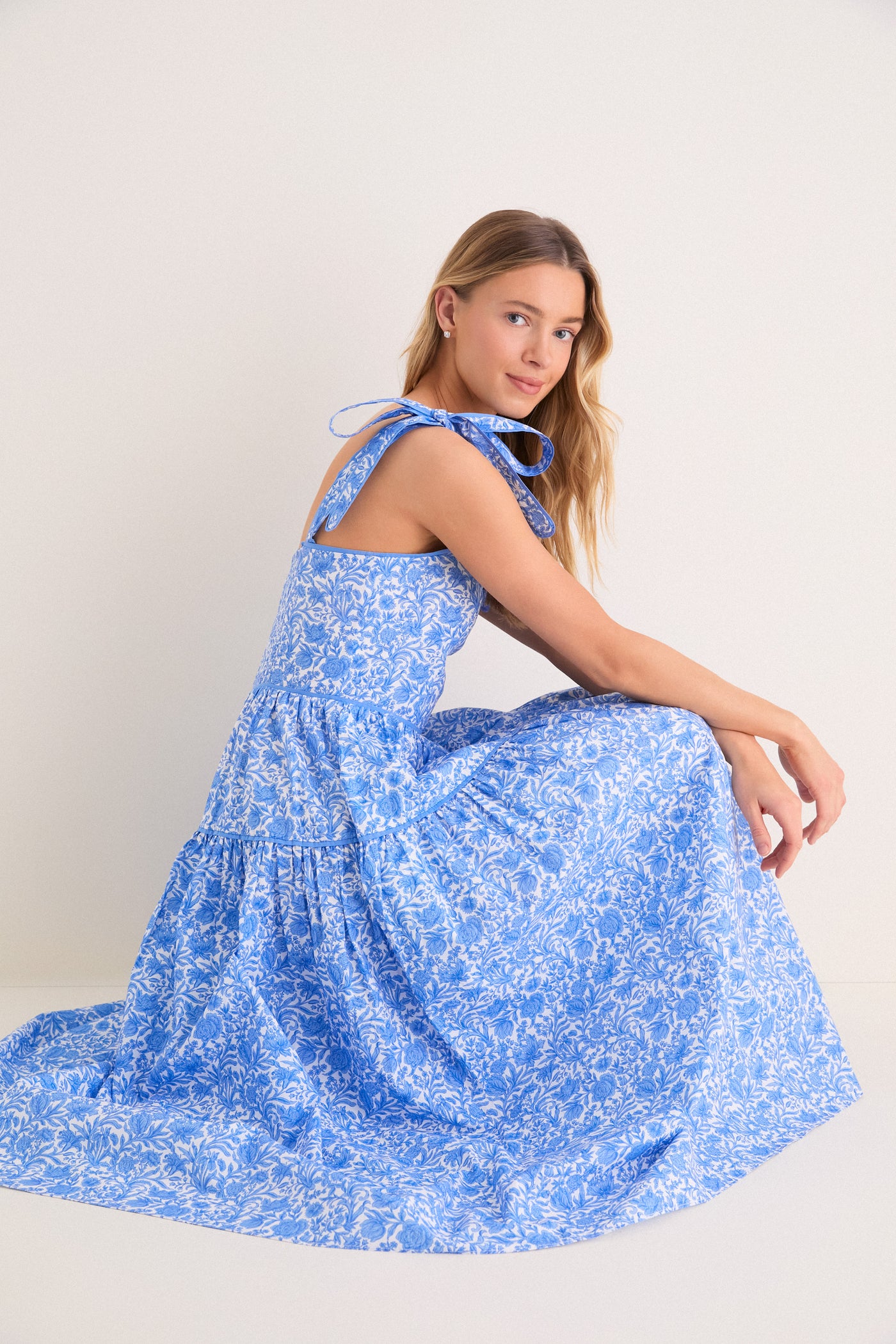 chinese dress ladies Julie V-Neck Strapless Maxi Dress