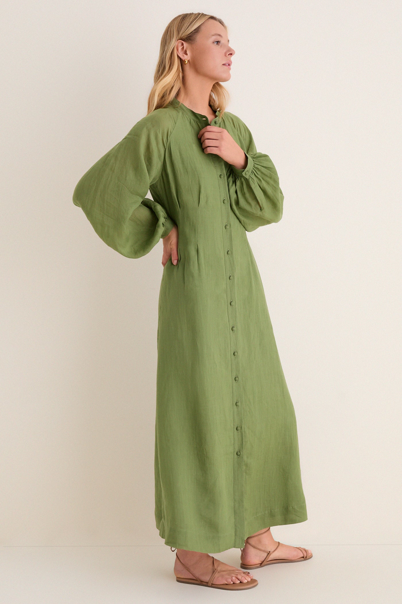 Cedar Green Button Down Granier Dress: A classic, effortless maxi dress with a button-front, featuring full sleeves, a removable belt, and a high-end relaxed fit.