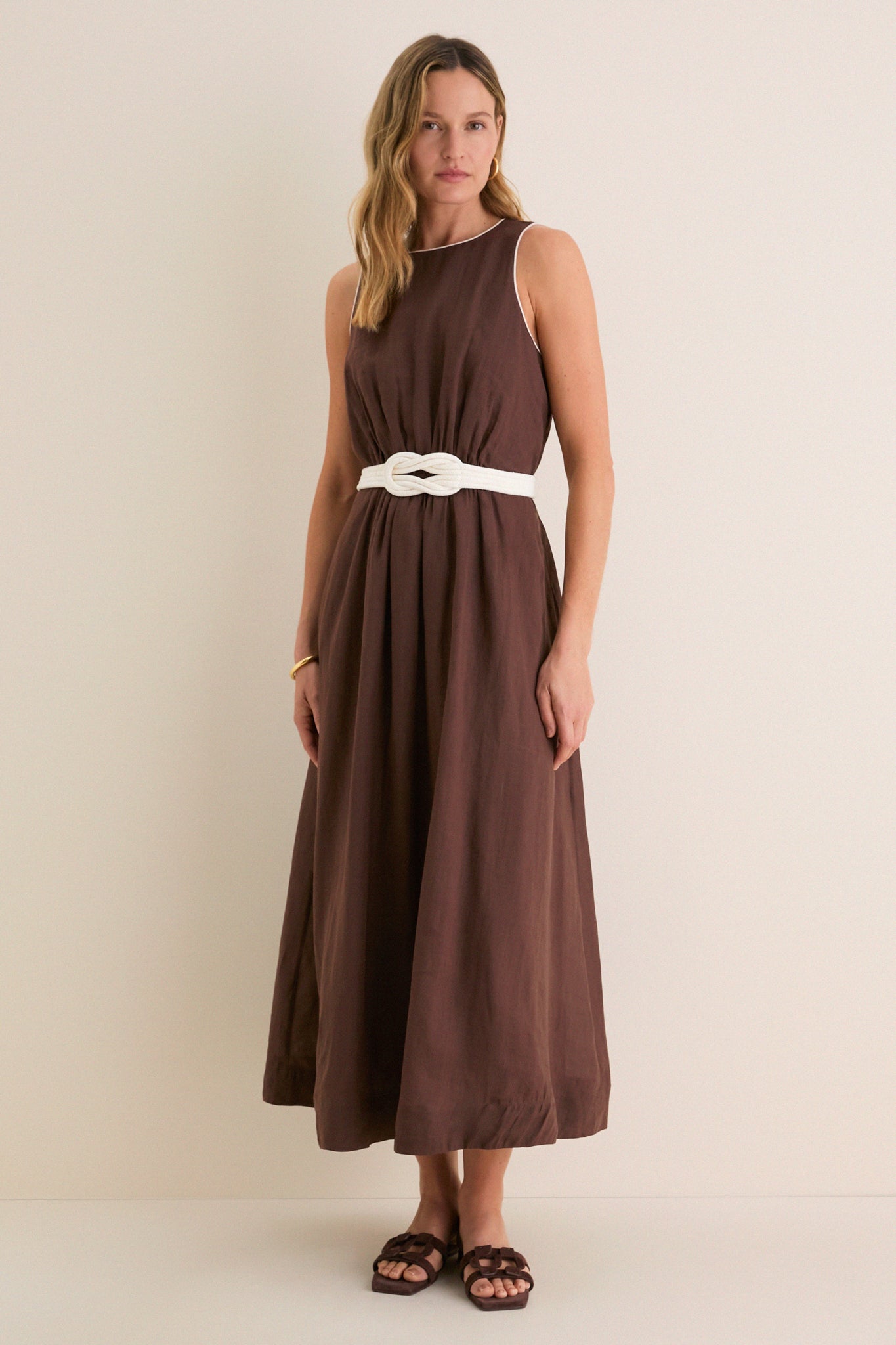 belt dress Black Maxi With Features a collar and buttons down the front Tuckernuck Chestnut Rope Belt Leonie