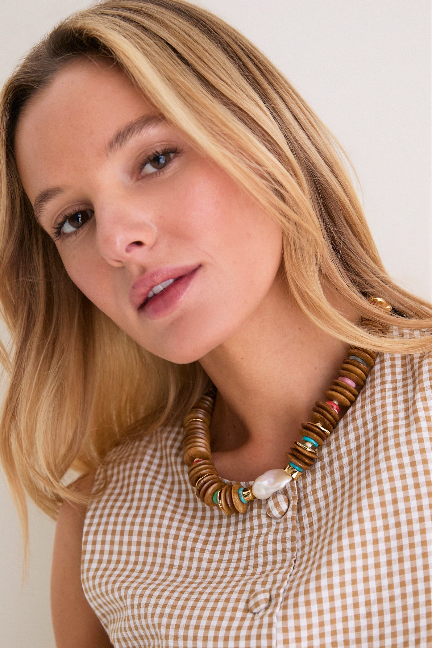 Brown Kavos Collar