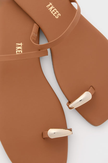 Au Naturale Colette Sandals by tKEES, featuring a classic, effortless design with a gold-accented toe loop and square toe, perfect for high-end, fun summer wear.