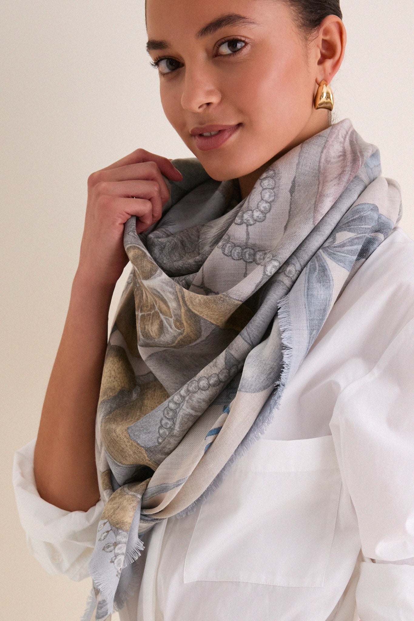 Crystal and Calcite Glass Swan Square Scarf | Sabina Savage