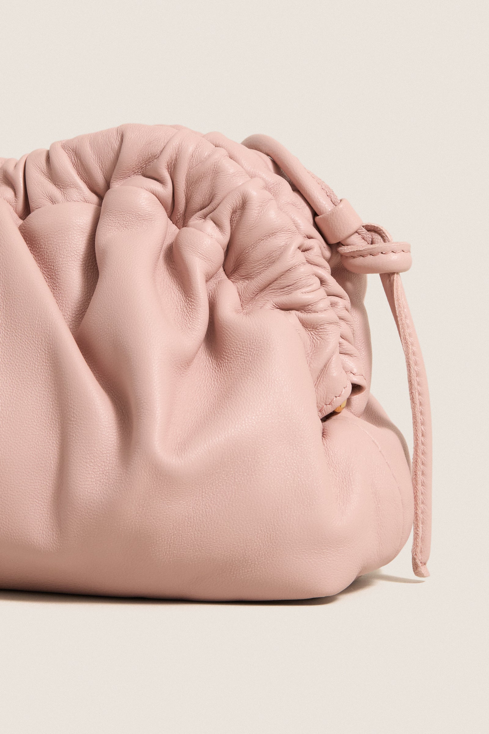 Zucchero Mini Cloud Clutch