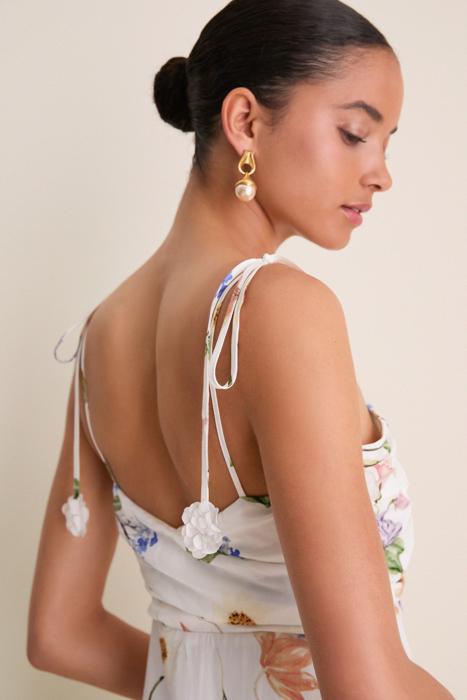 White Wildflower Floral Zinnia Maxi Dress