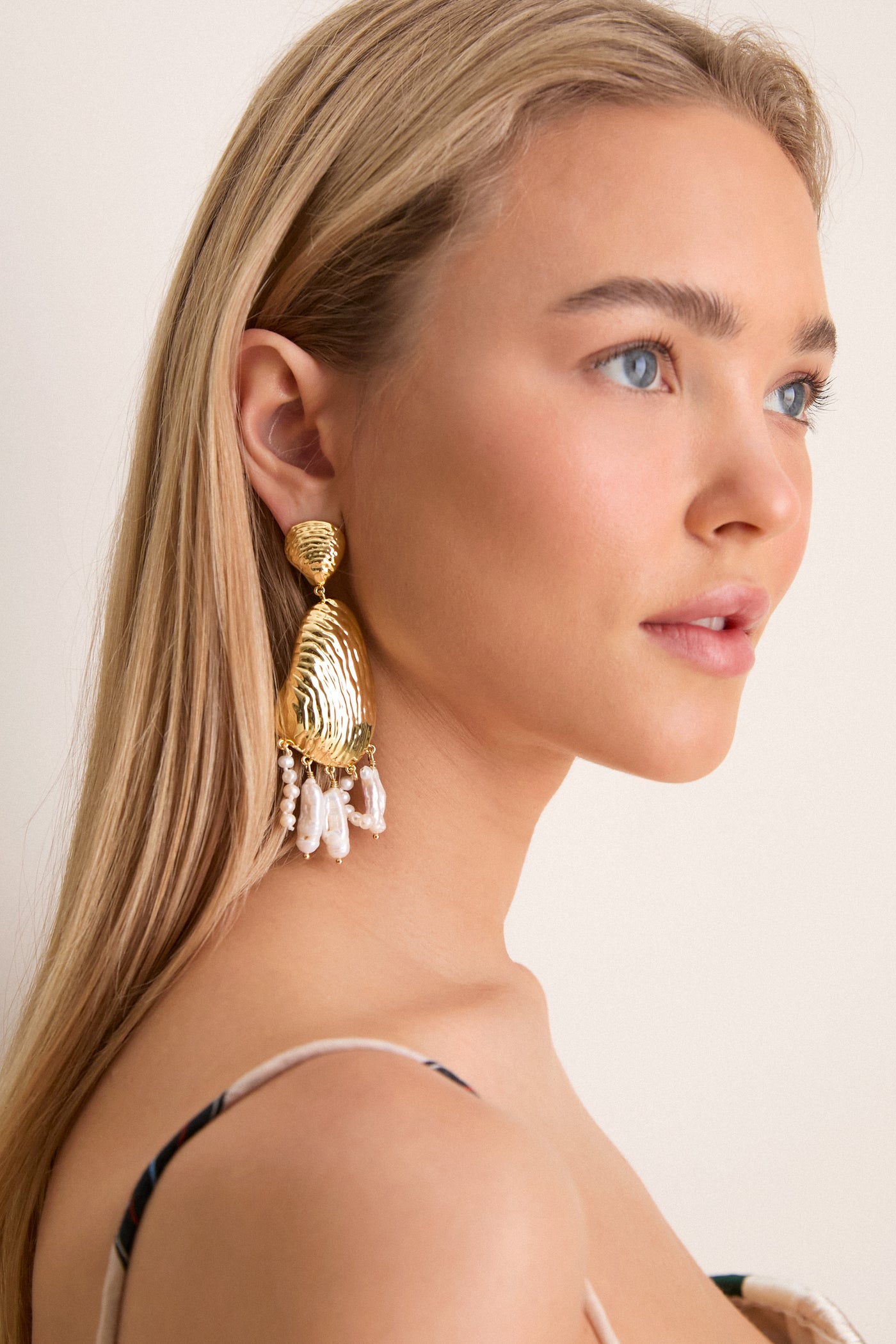 White Gold Luxe Gloria Earrings