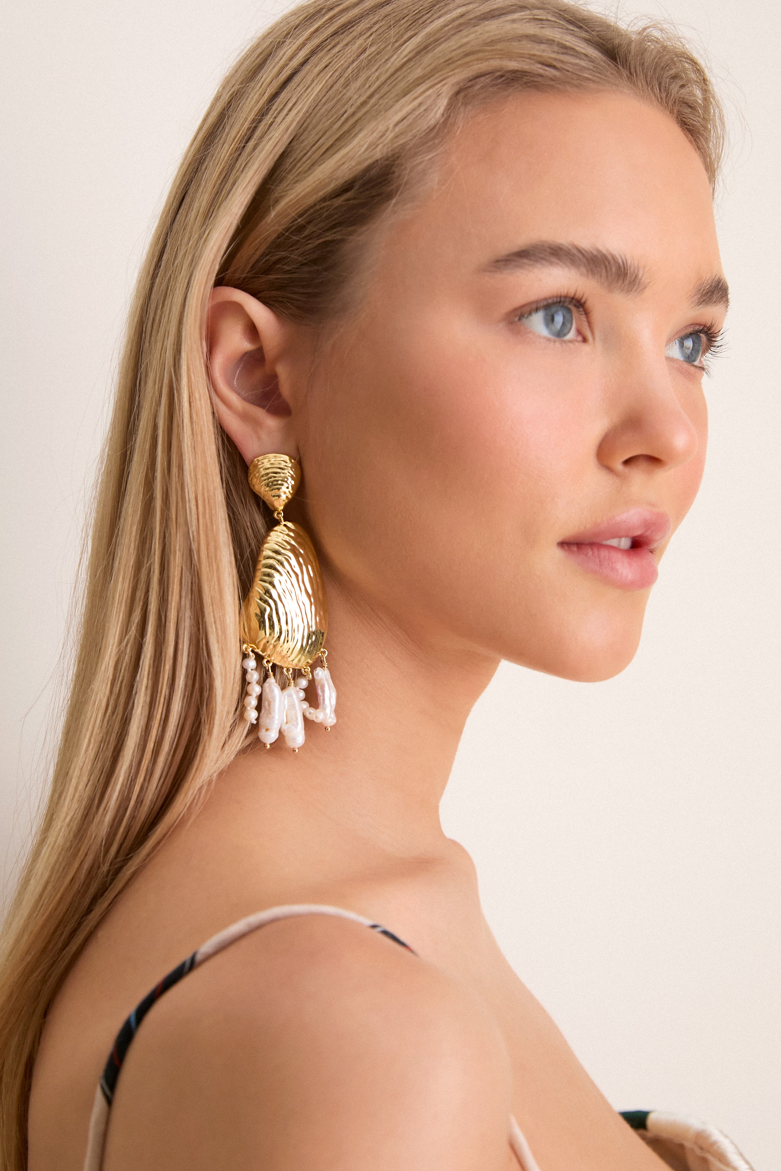 White Gold Luxe Gloria Earrings