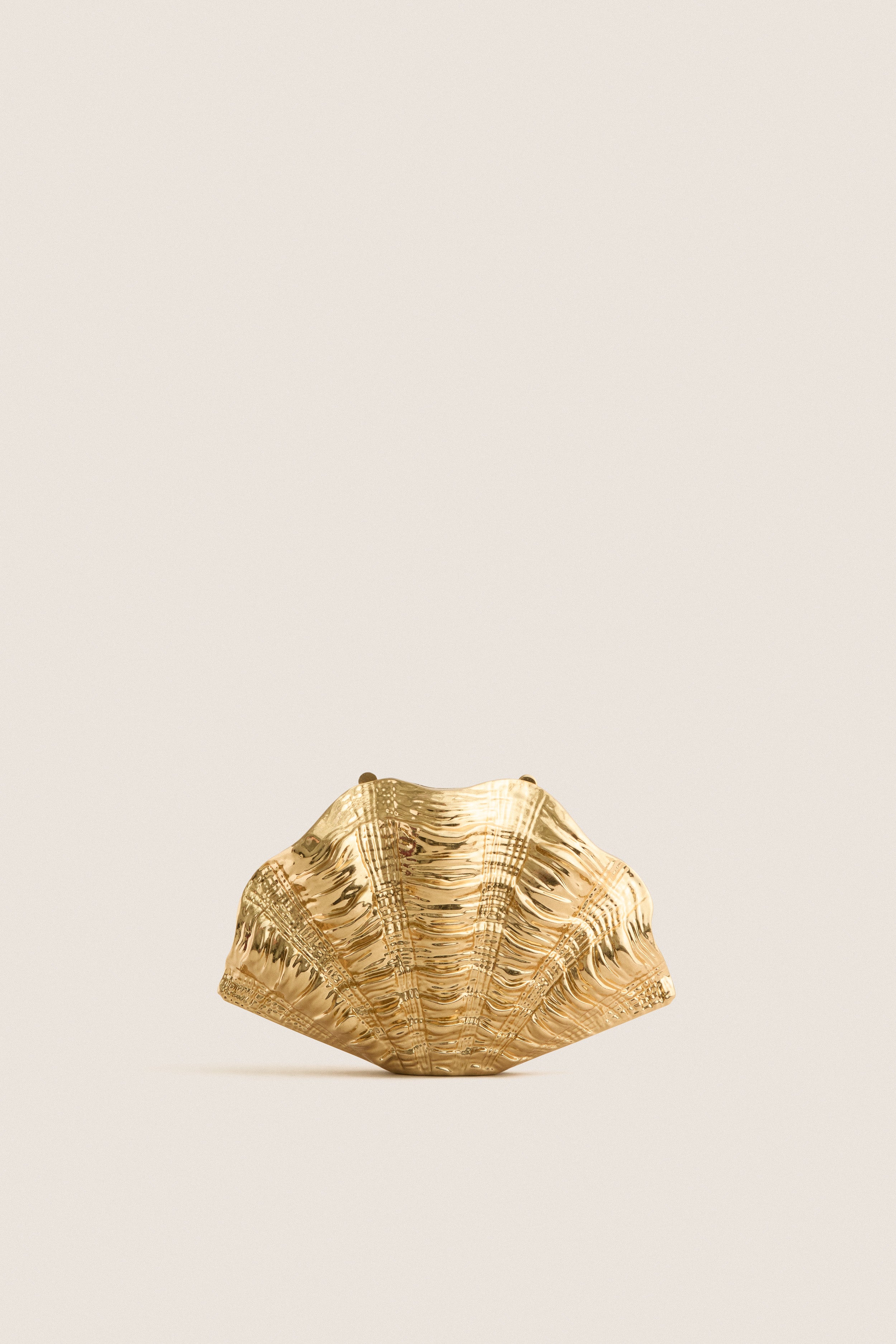 Gold Venus Shell Clutch