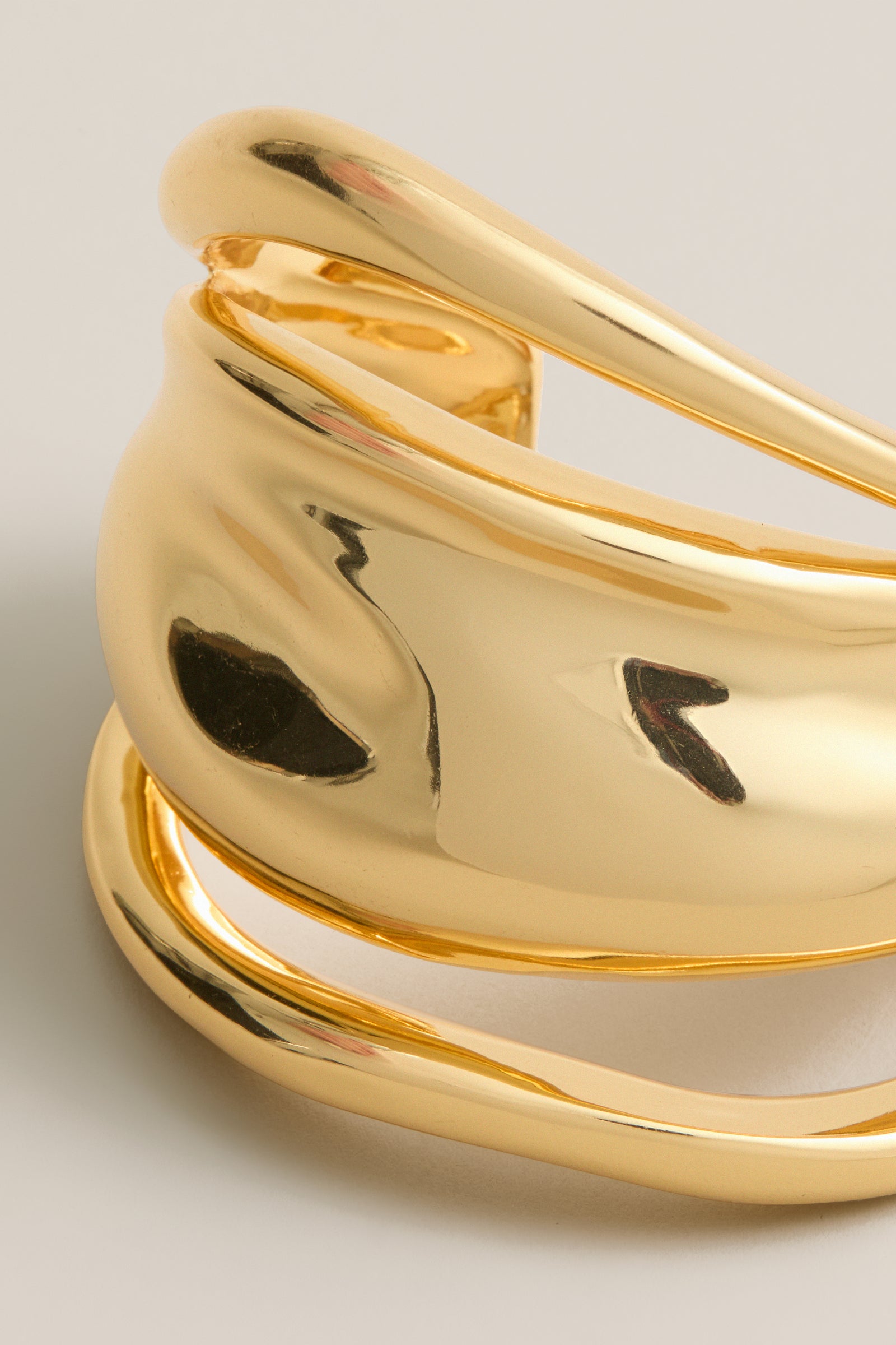 Gold Olio Cuff