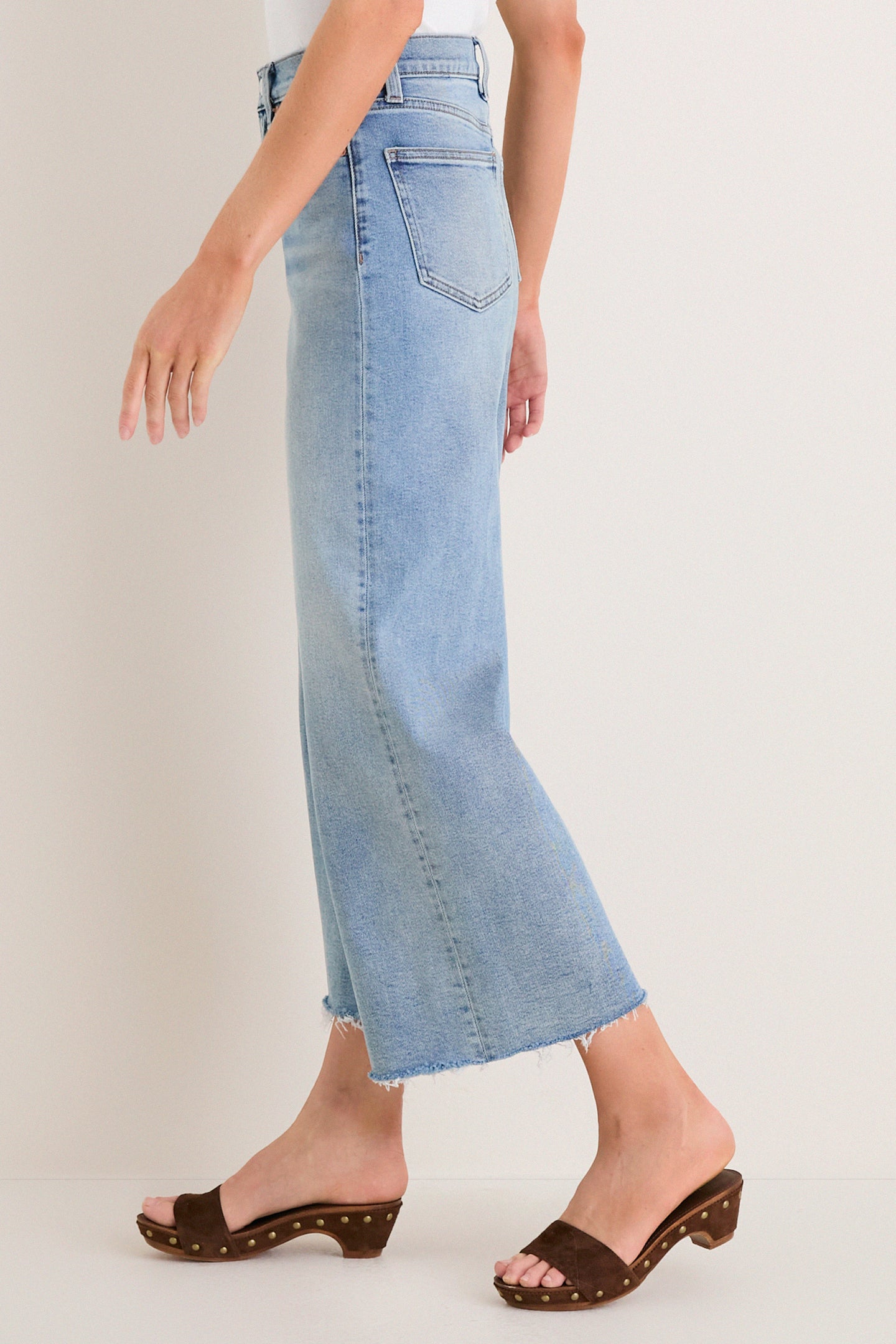 Bistro High Rise Ultra Wide Leg Lana Crop