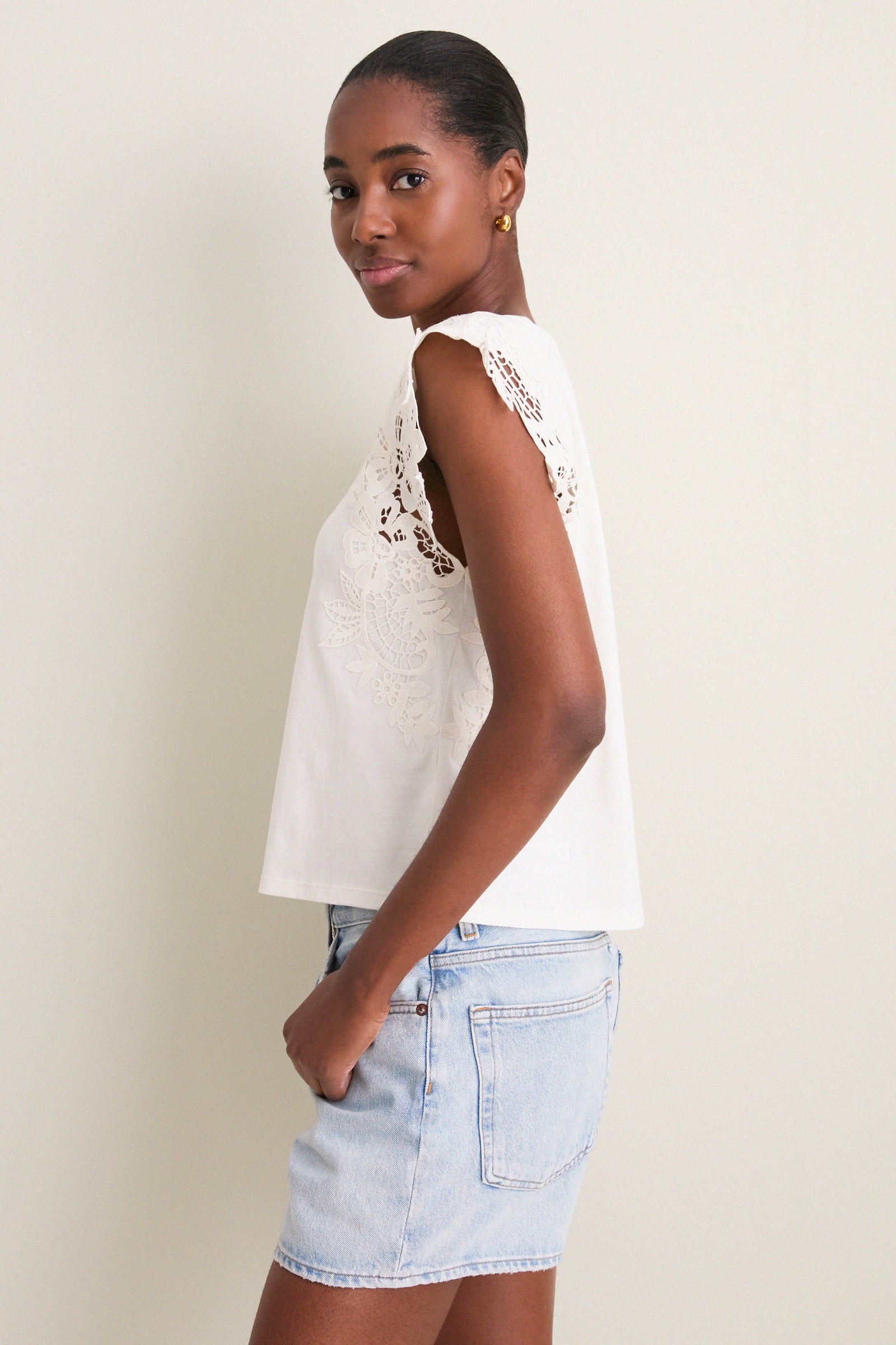 Cream Gwen Tee